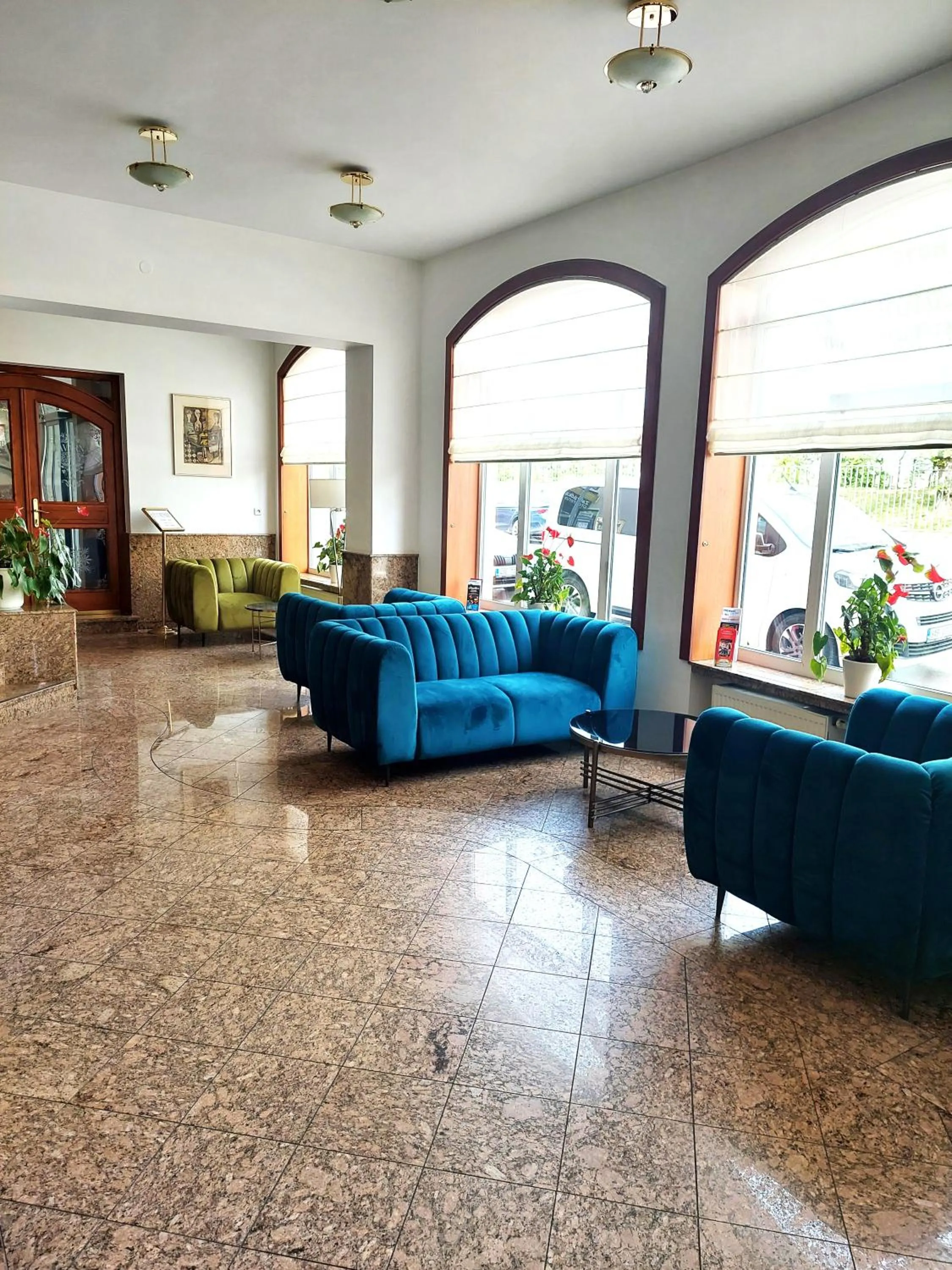 Seating area in Hotel Avion