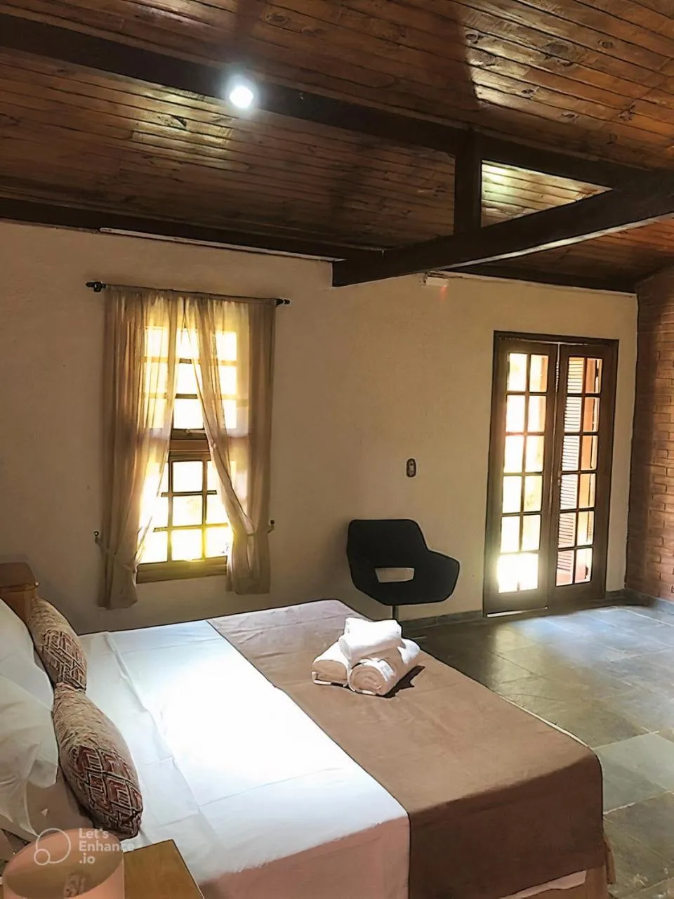 Property building, Bed in Pousada Realeza Atibaia