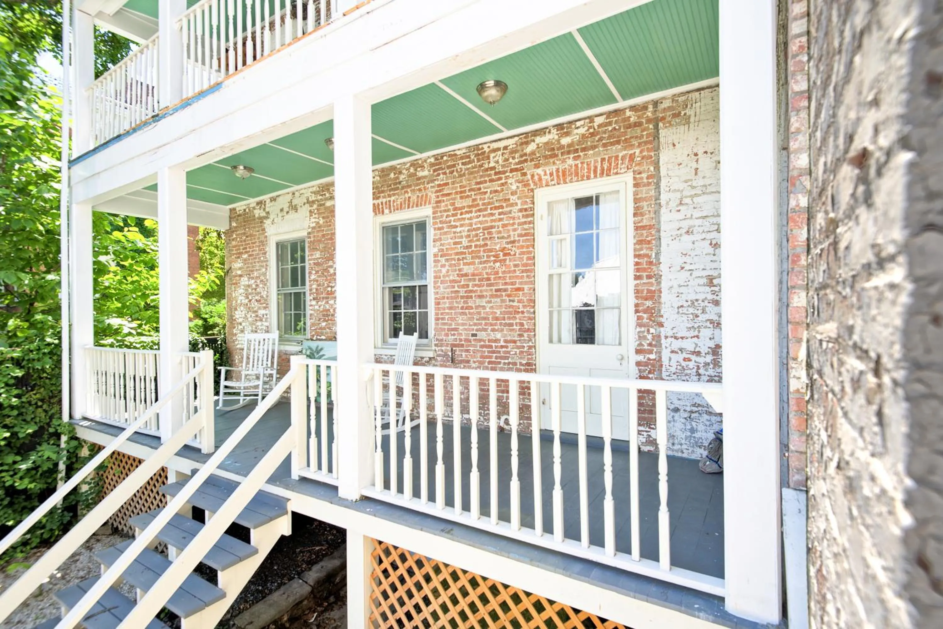 Balcony/Terrace in Hudson Mariner