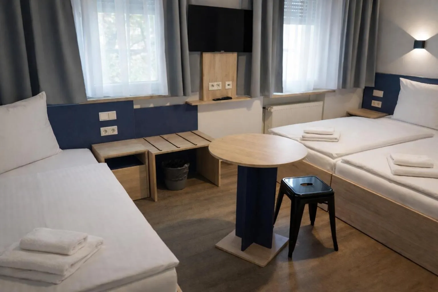 Bedroom, Bed in Hotel Central City Hbf Nürnberg Garni