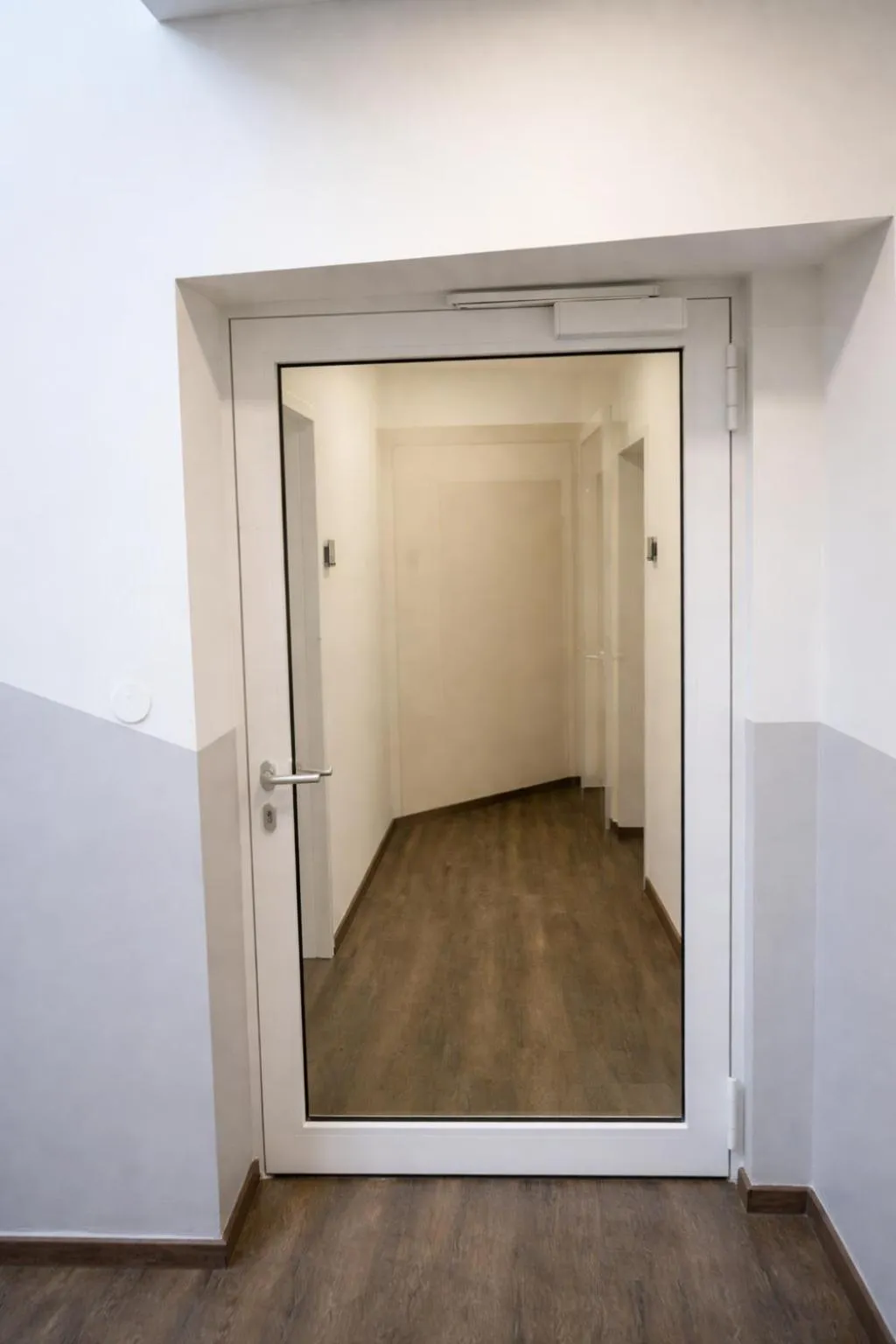 River view in Hotel Central City Hbf Nürnberg Garni