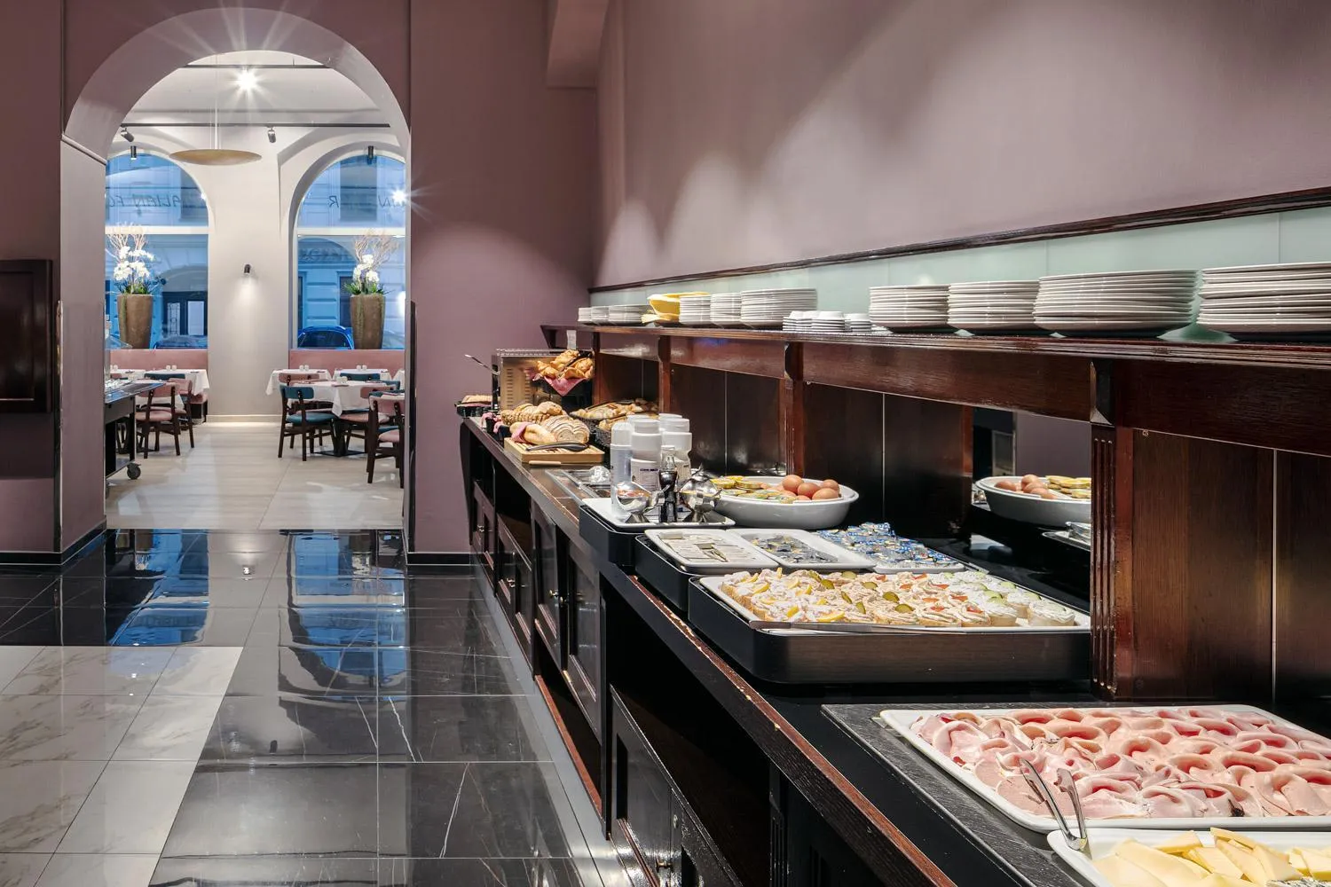 Breakfast in Michelangelo Grand Hotel