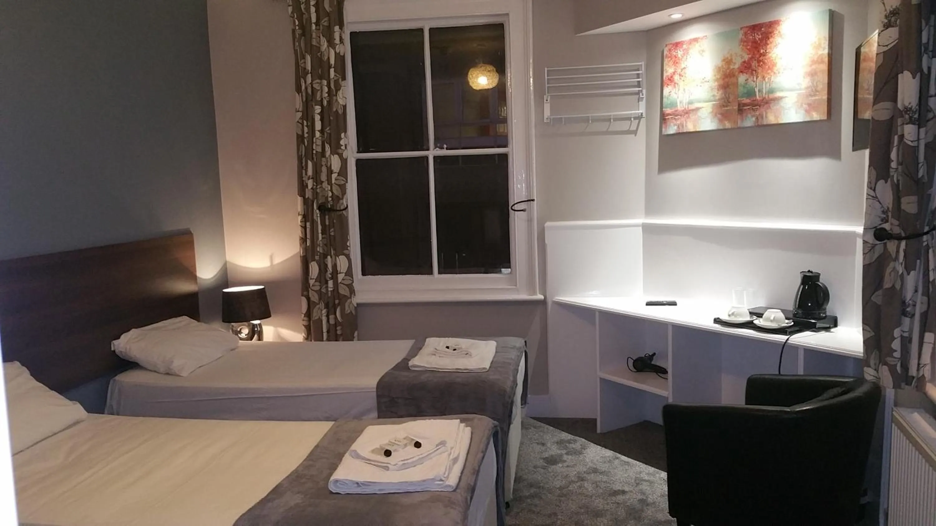 Bedroom, Bed in Ali Inn Oxford