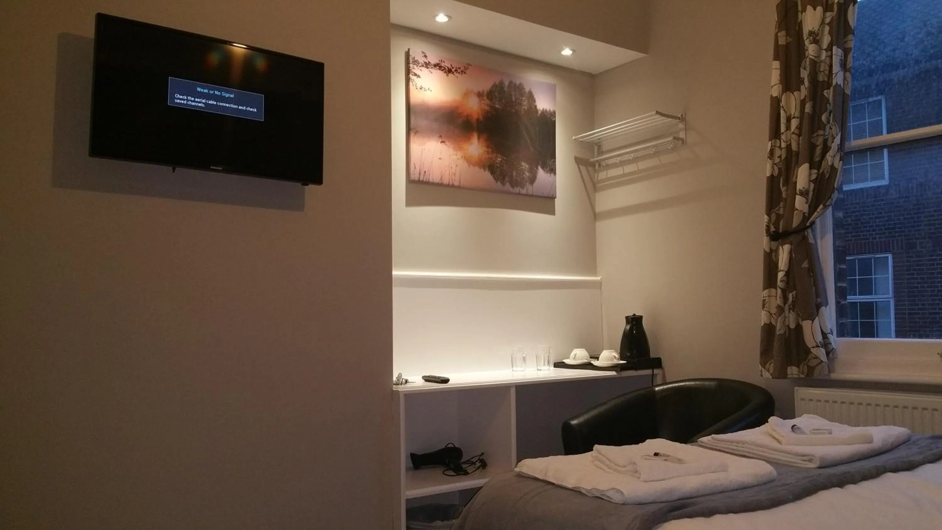 Bedroom, Bed in Ali Inn Oxford