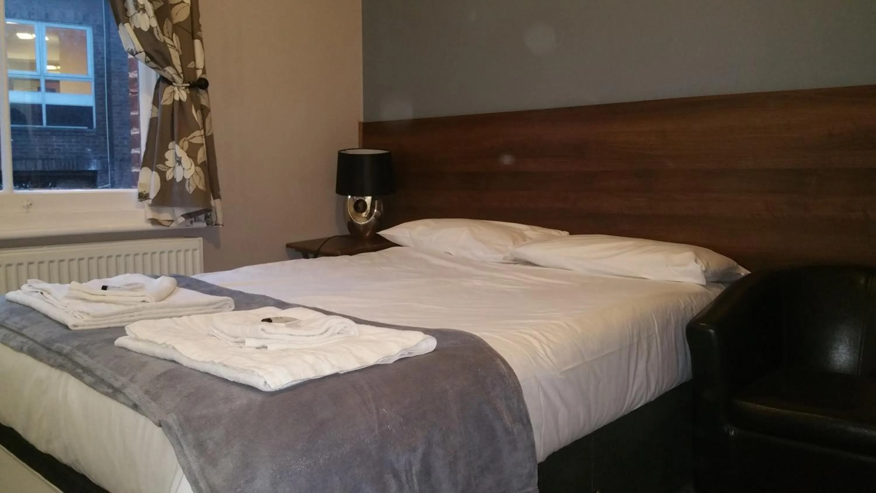 Bedroom, Bed in Ali Inn Oxford