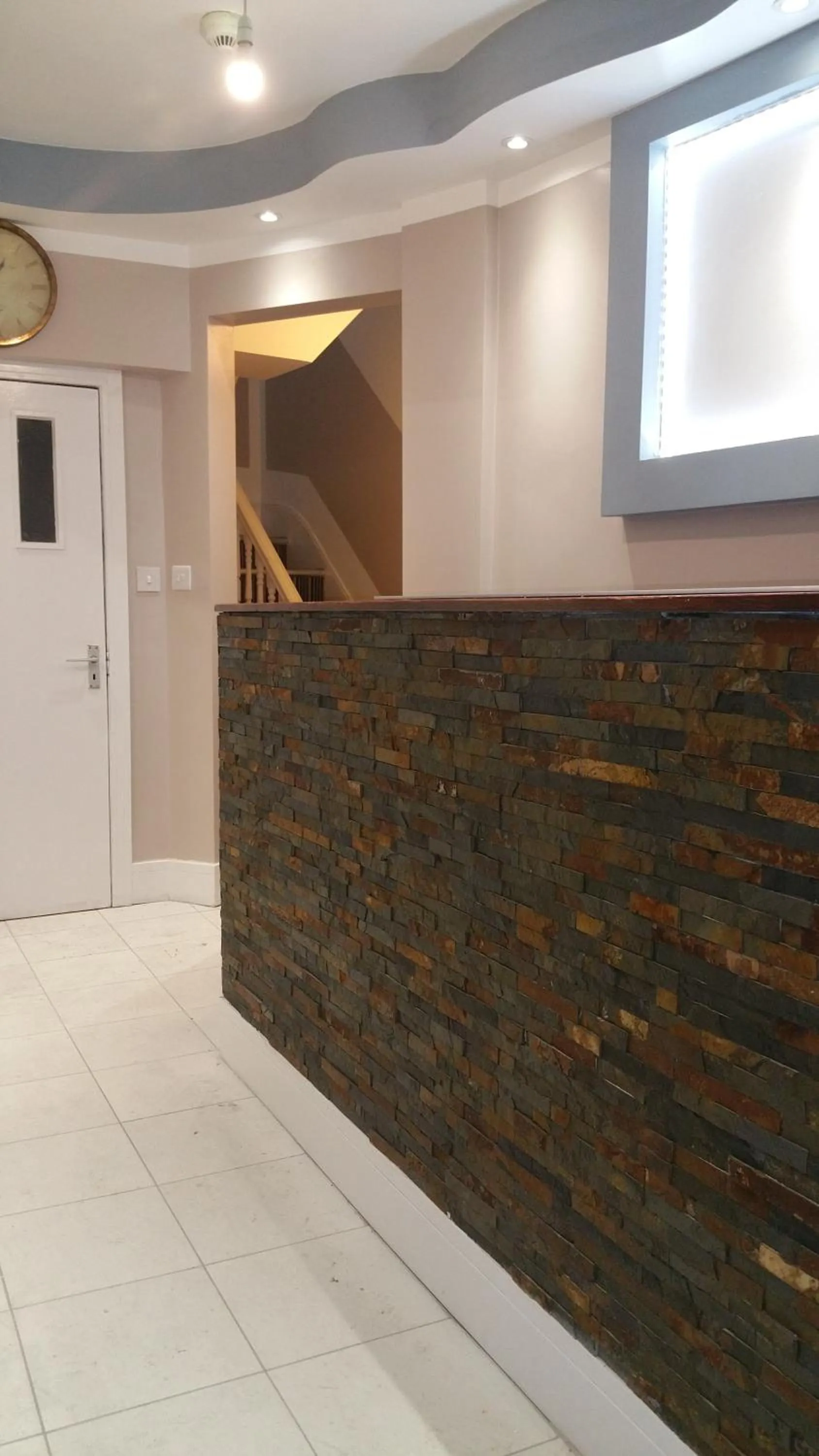 Lobby or reception in Ali Inn Oxford