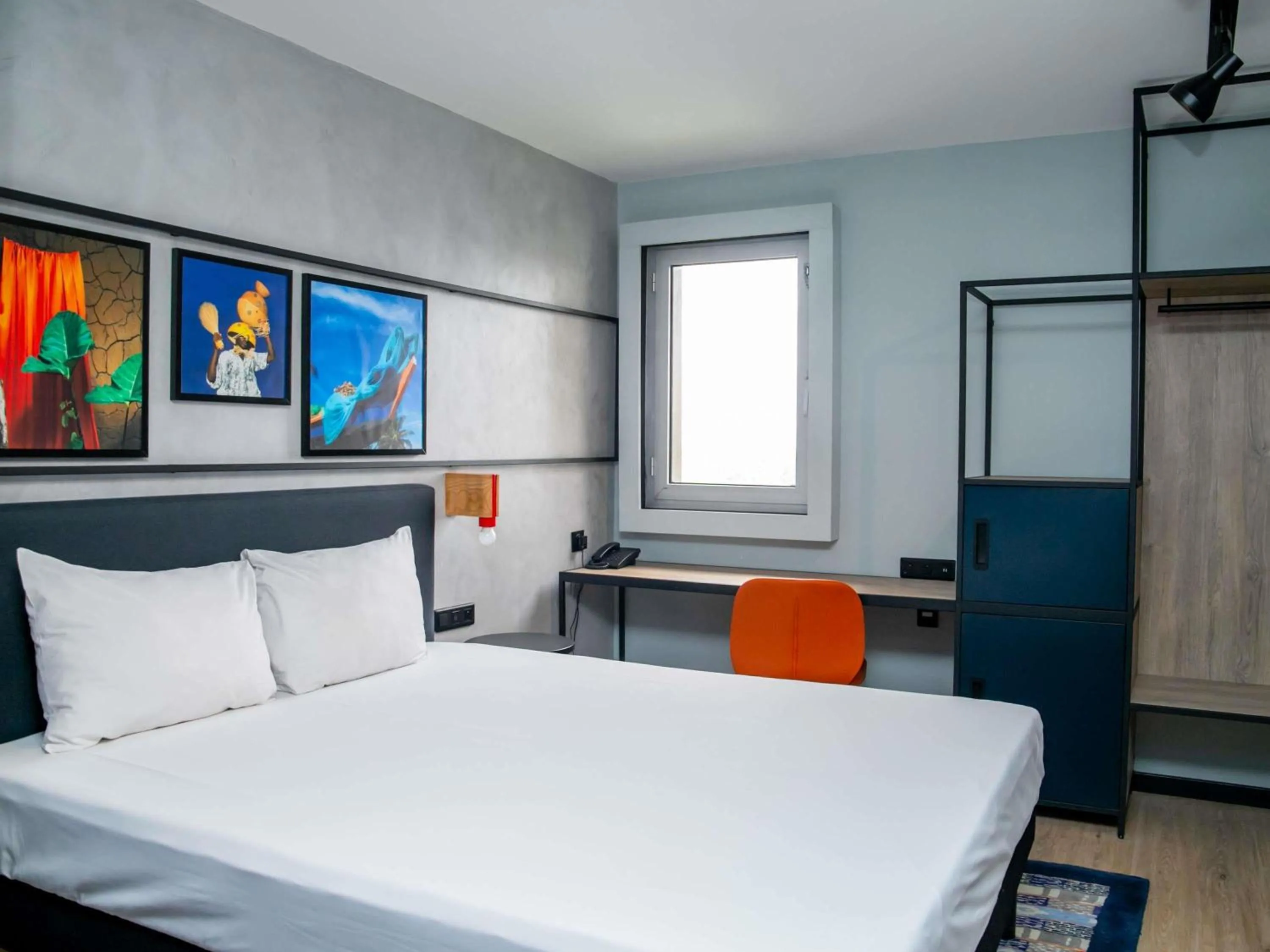 Bedroom, Bed in Ibis Styles Abidjan Plateau