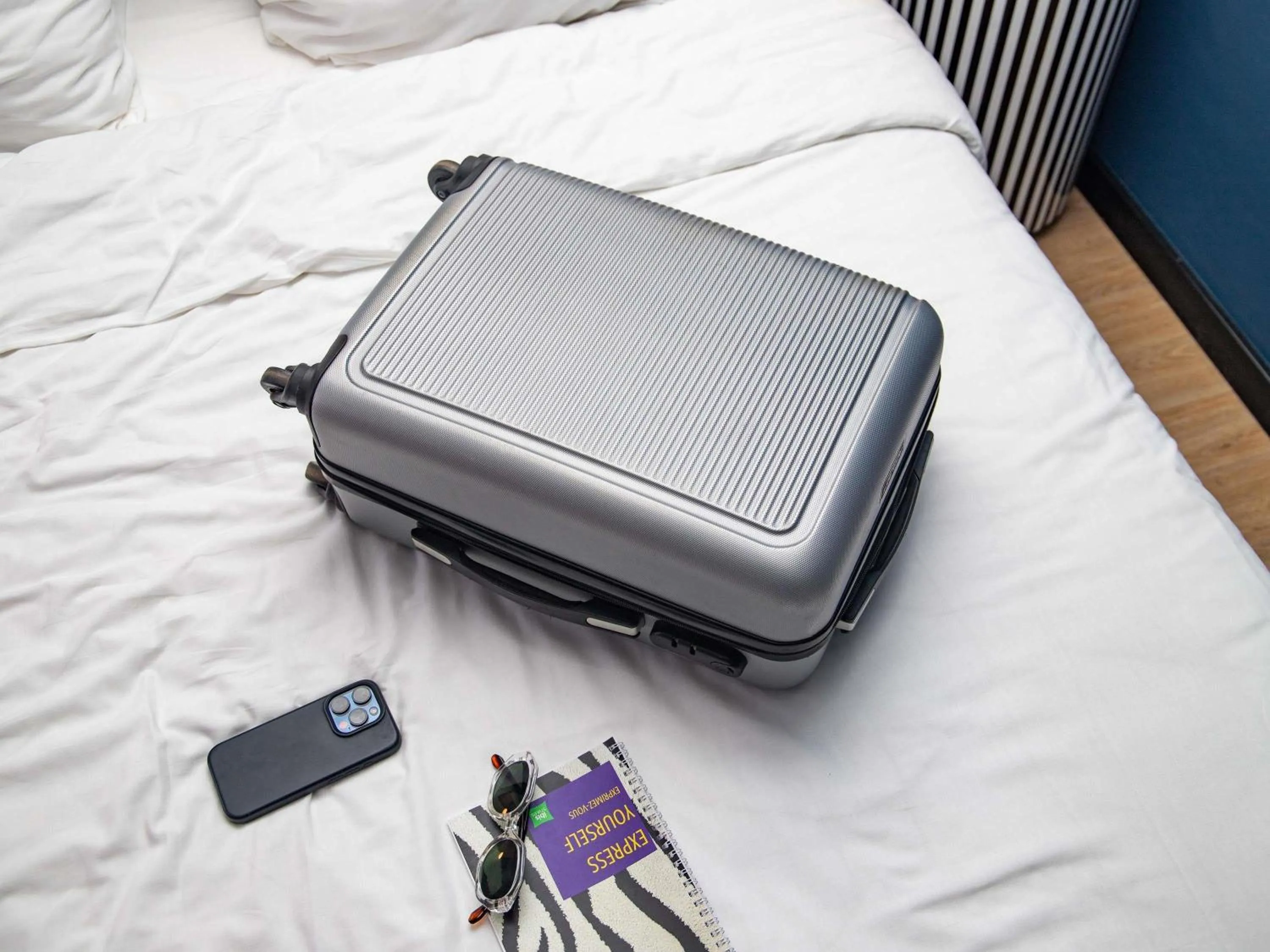 Bedroom in Ibis Styles Abidjan Plateau