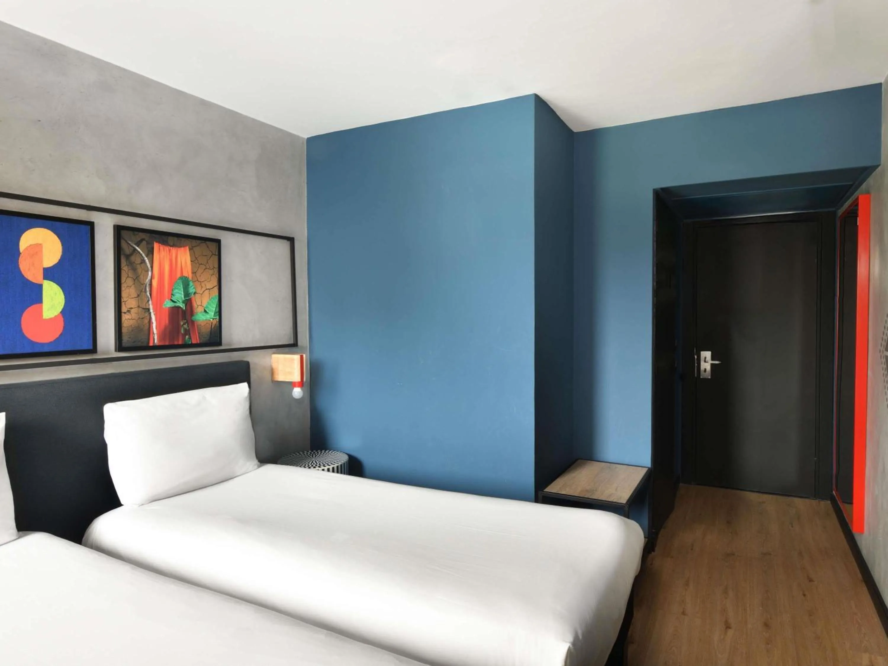 Bedroom, Bed in Ibis Styles Abidjan Plateau