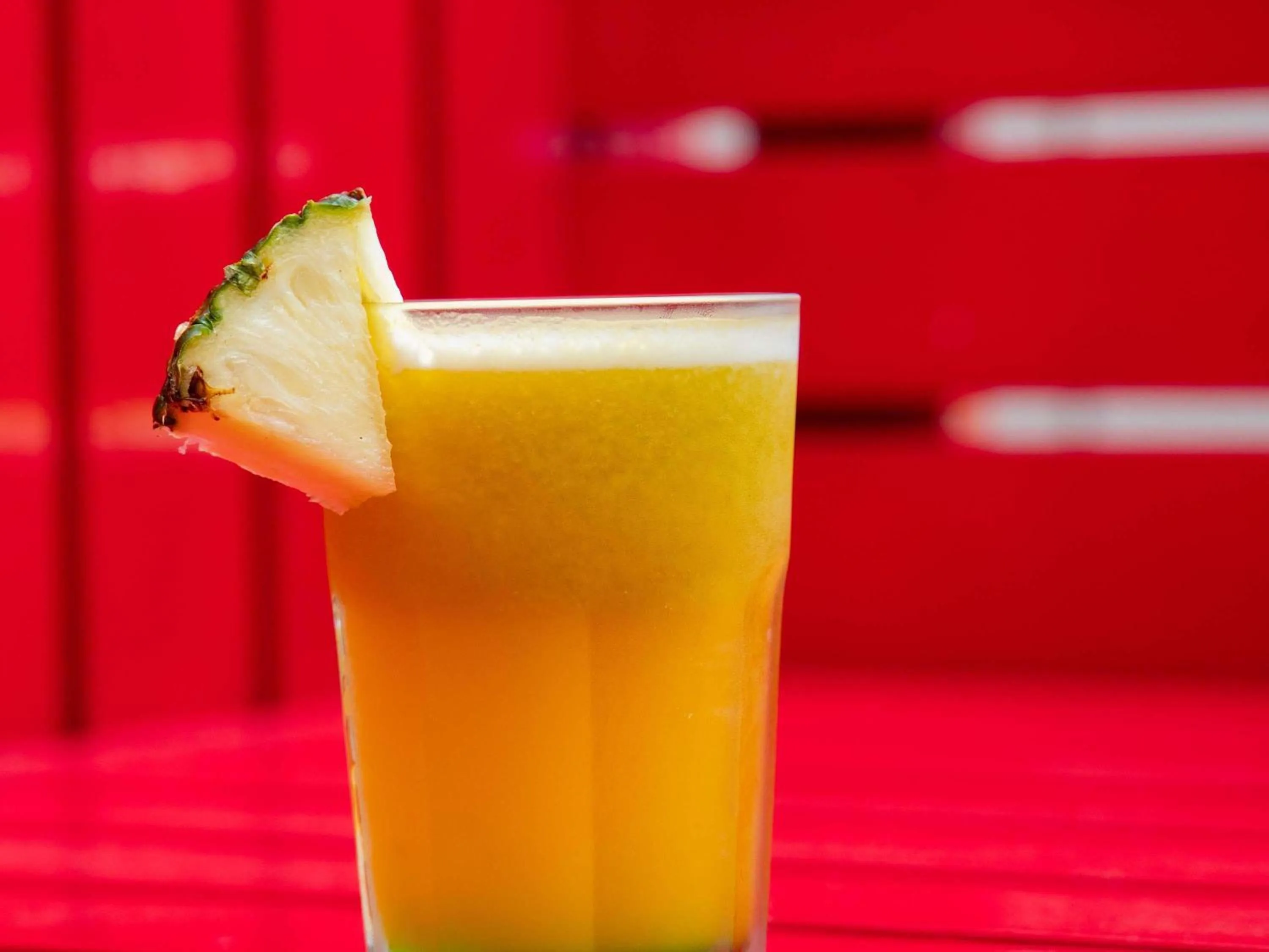 Lounge or bar in Ibis Styles Abidjan Marcory