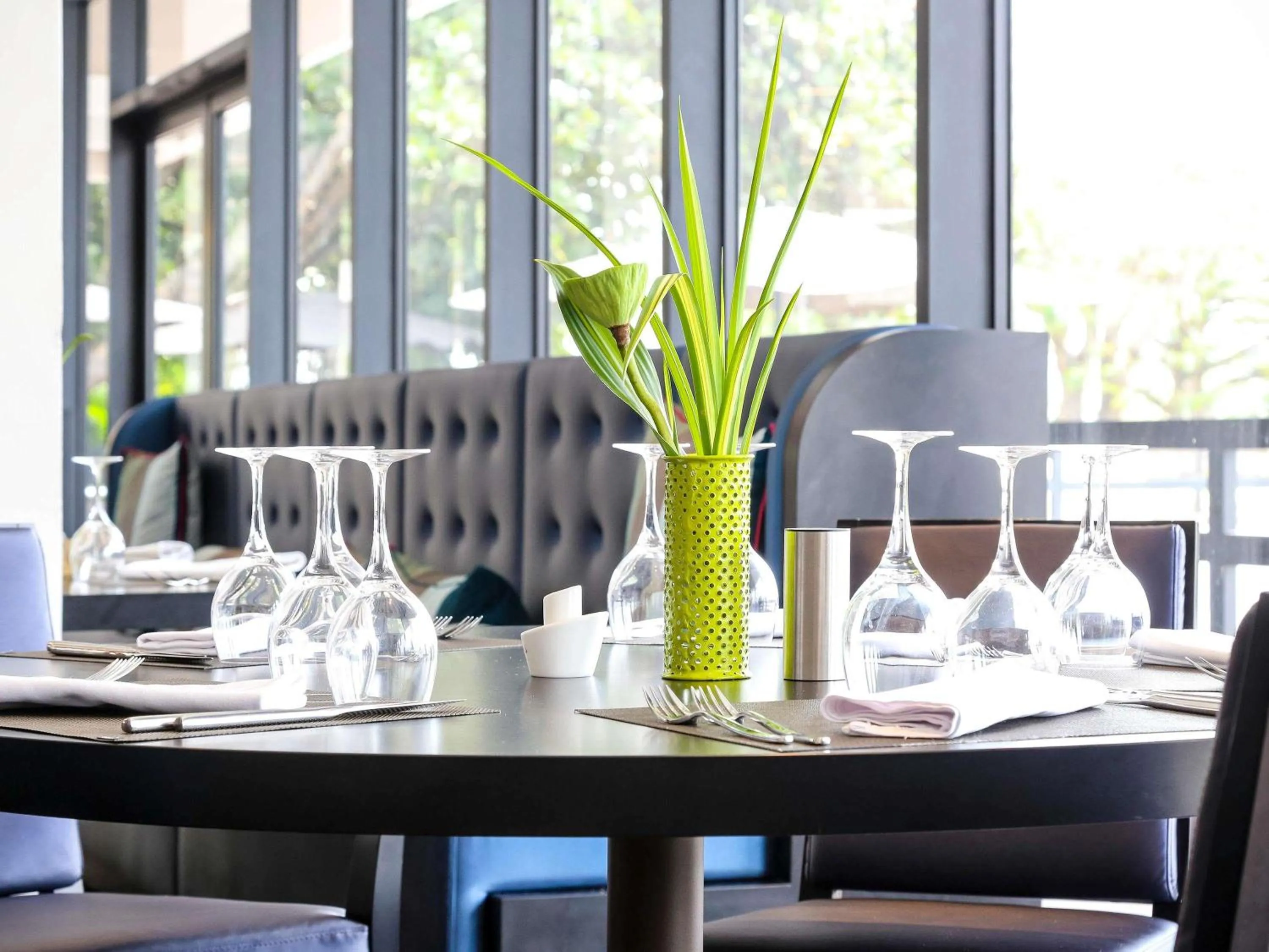 Restaurant/places to eat in Novotel Abidjan Plateau