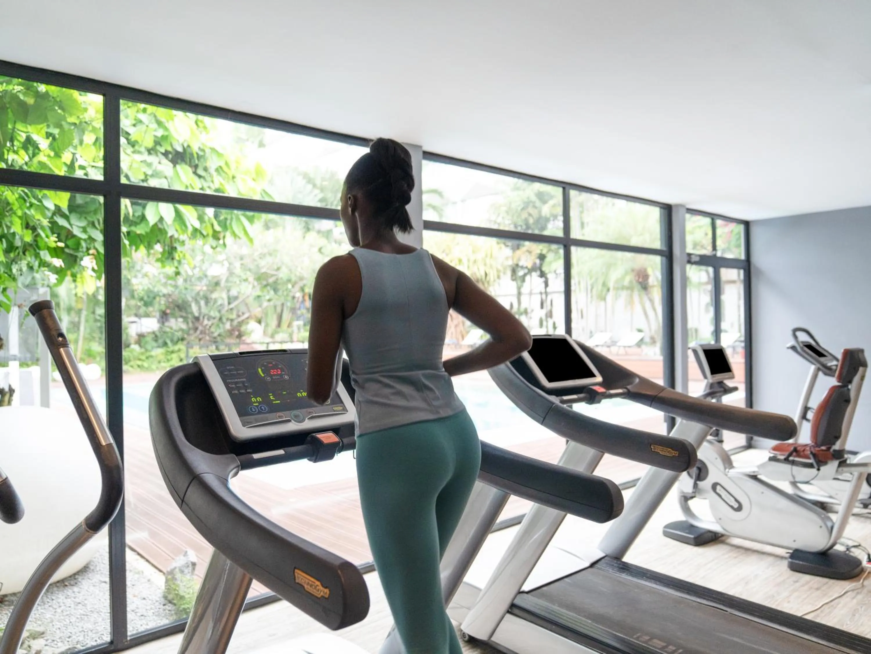 Fitness centre/facilities in Novotel Abidjan Plateau