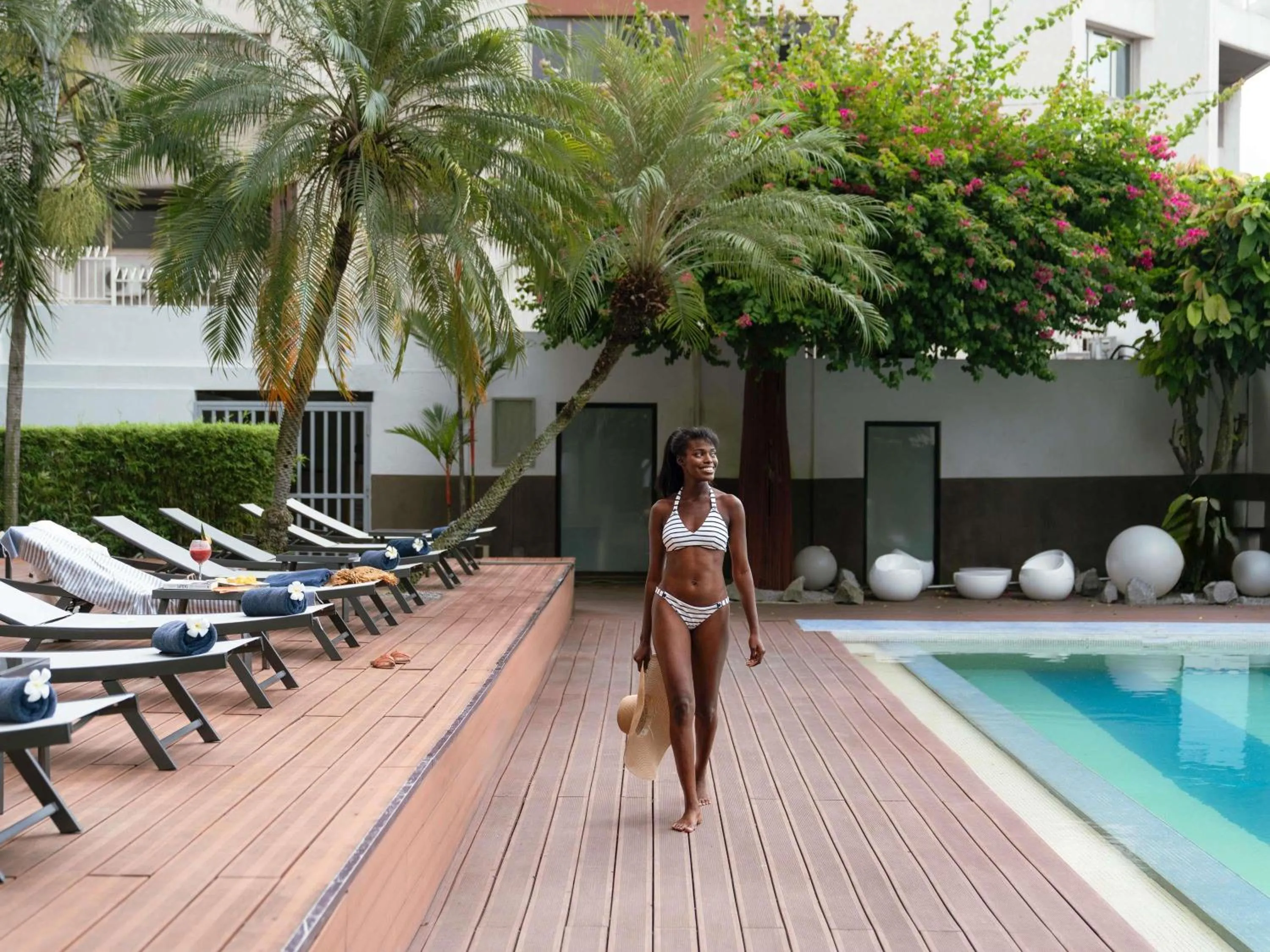 Pool view in Novotel Abidjan Plateau