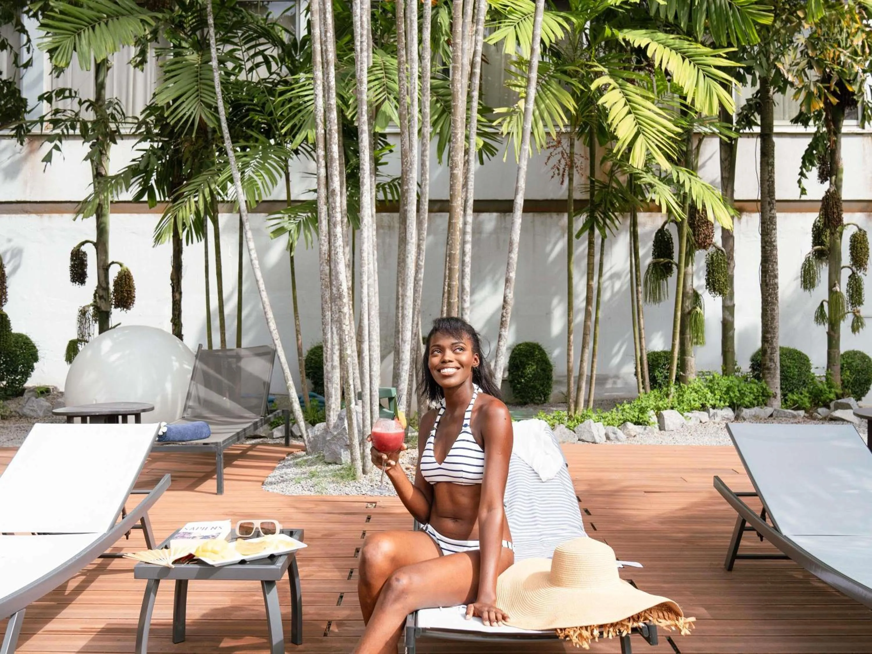 Pool view in Novotel Abidjan Plateau