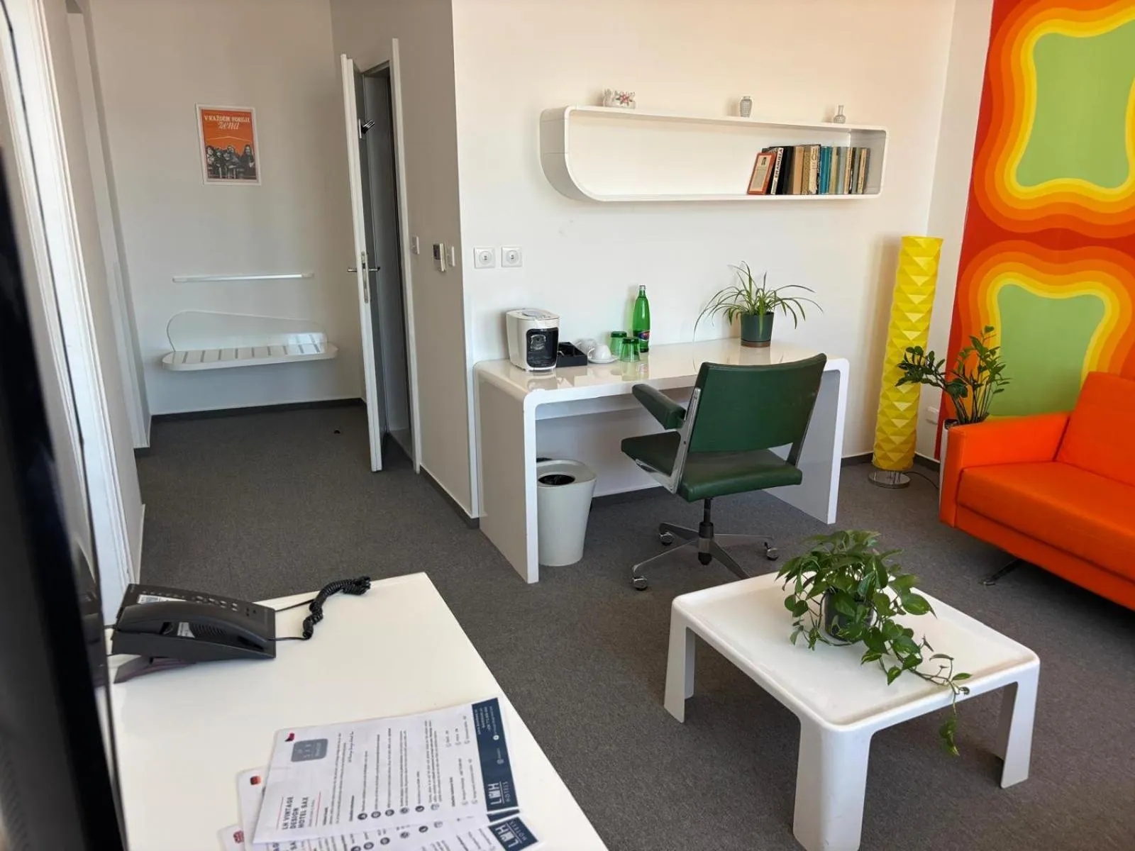 Coffee/tea facilities in LH Vintage Design Hotel Sax