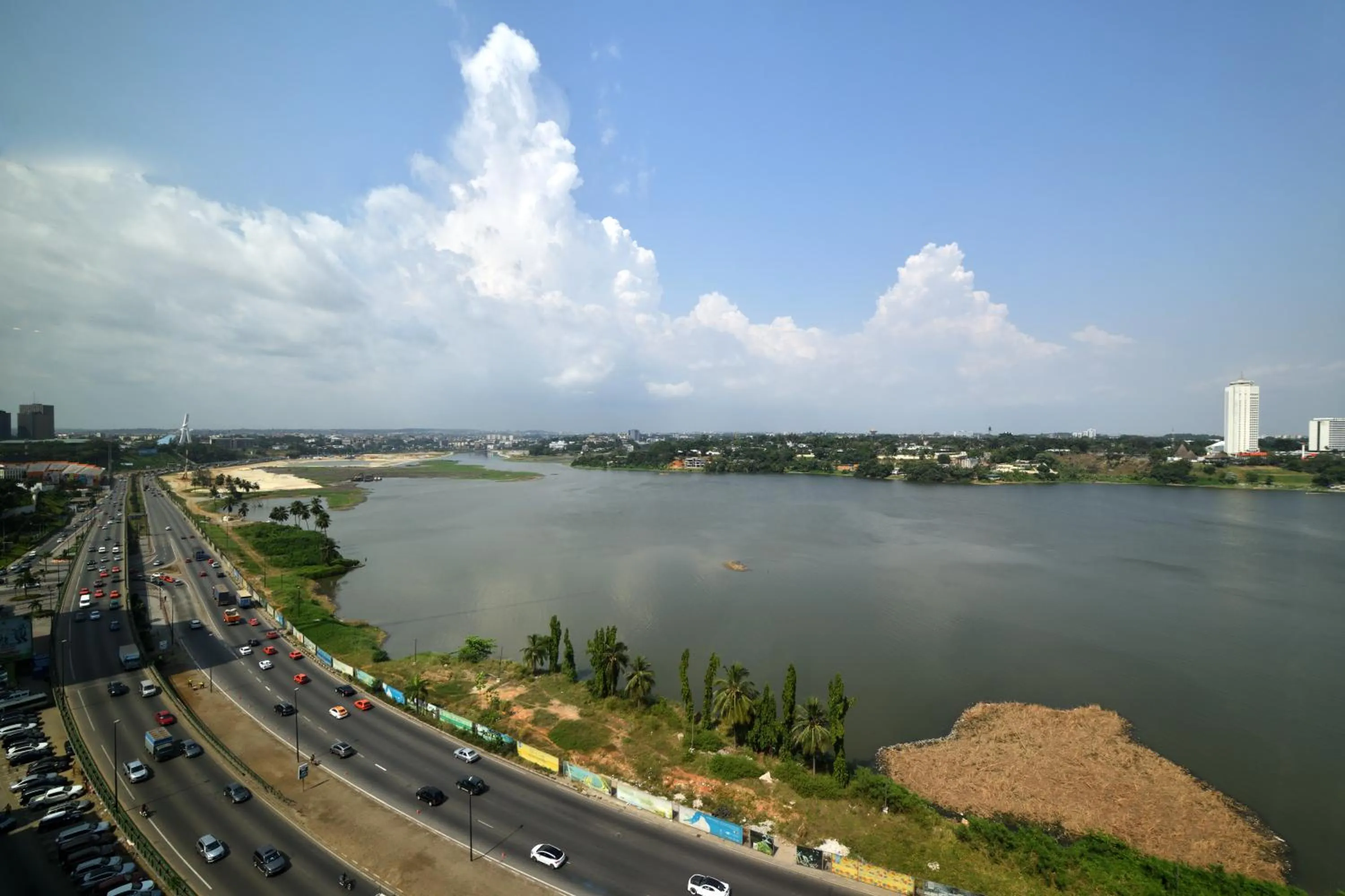 Property building in Pullman Abidjan