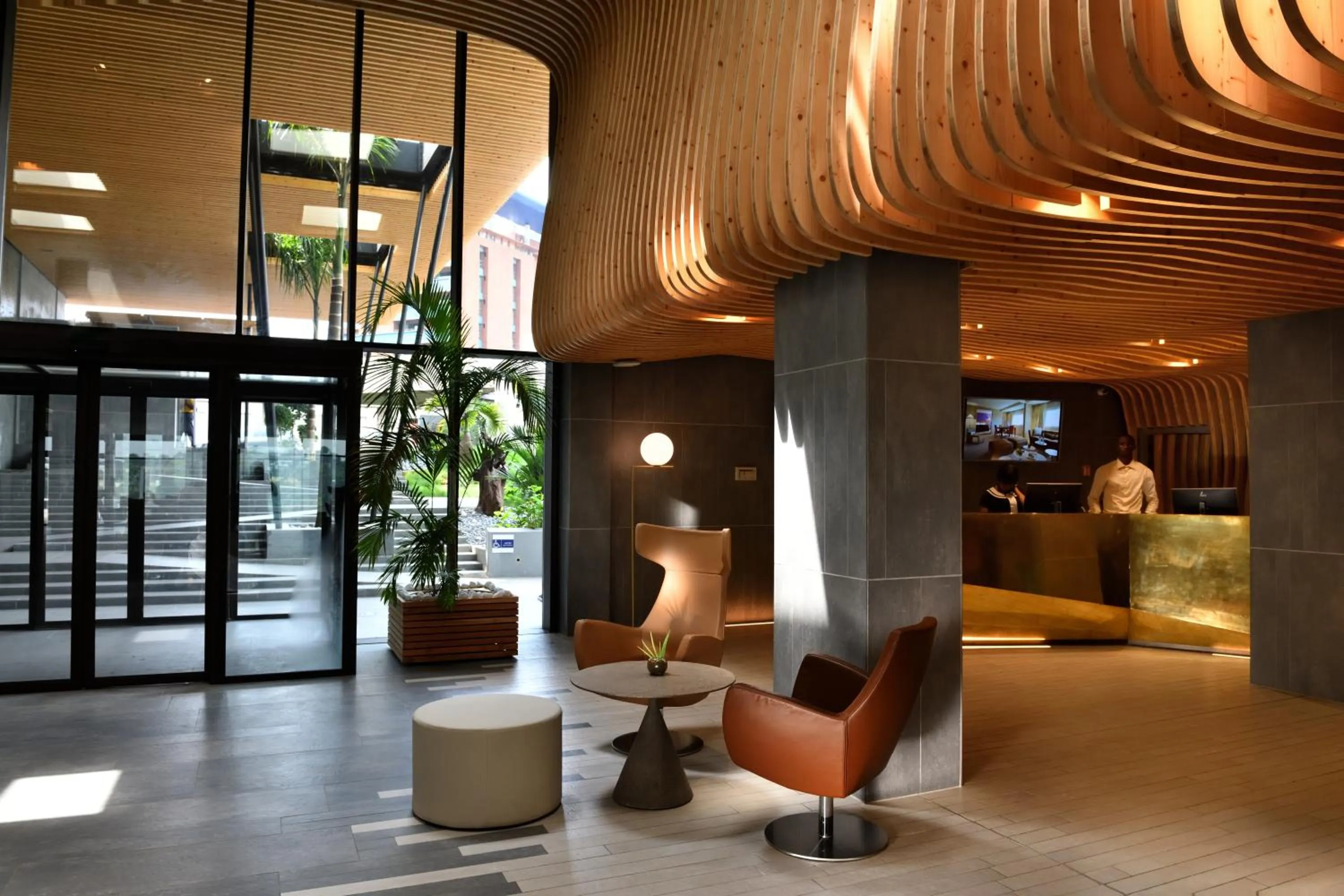 Lobby or reception in Pullman Abidjan