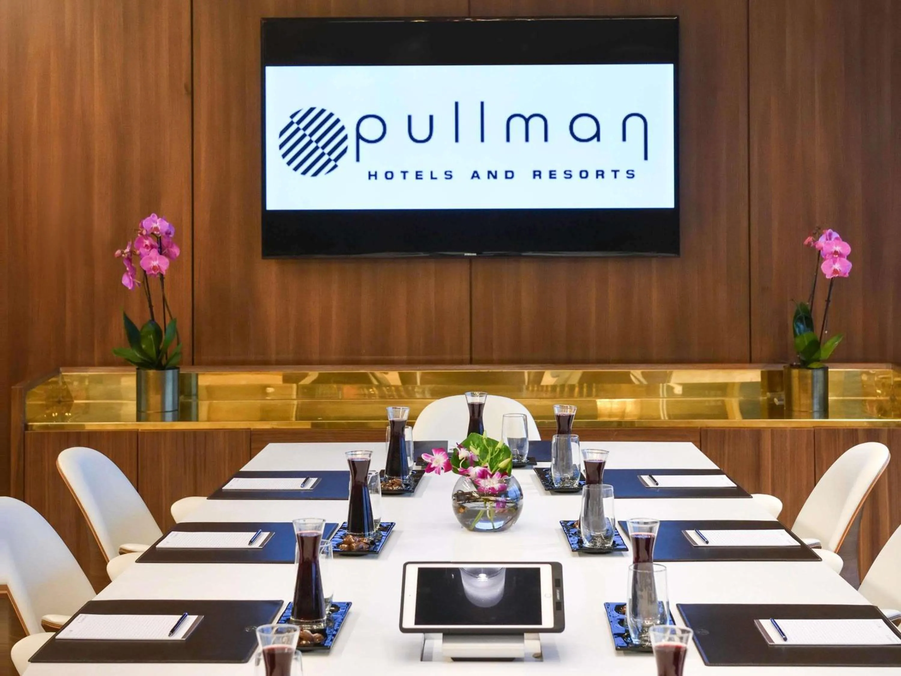 Meeting/conference room in Pullman Abidjan