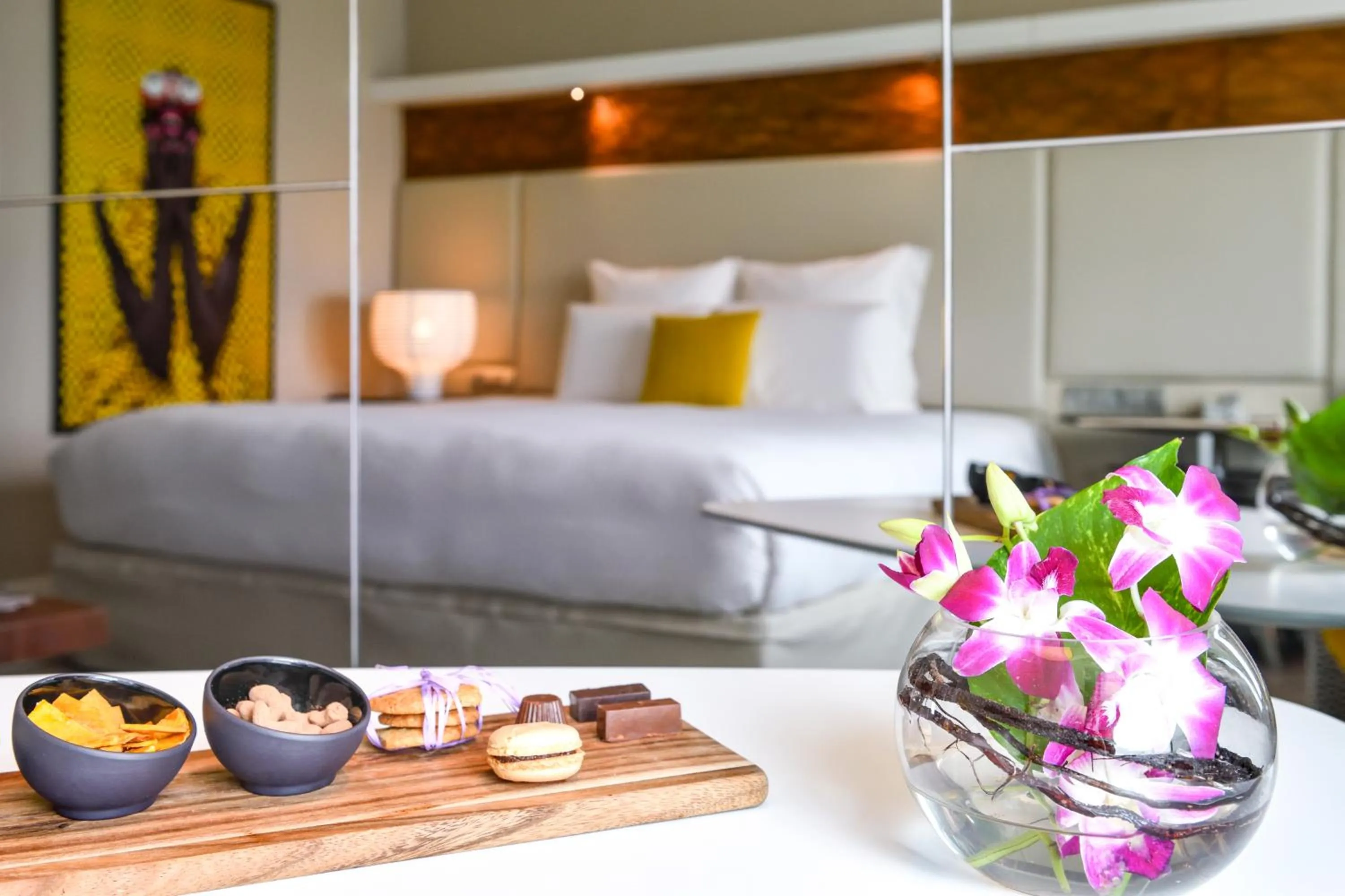 Food, Bed in Pullman Abidjan