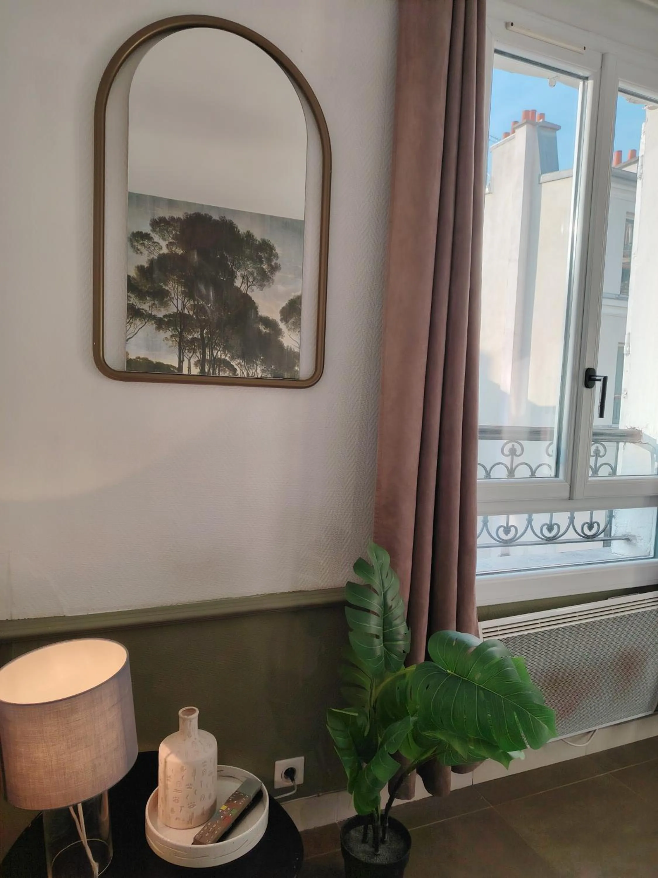 Le Village Montmartre