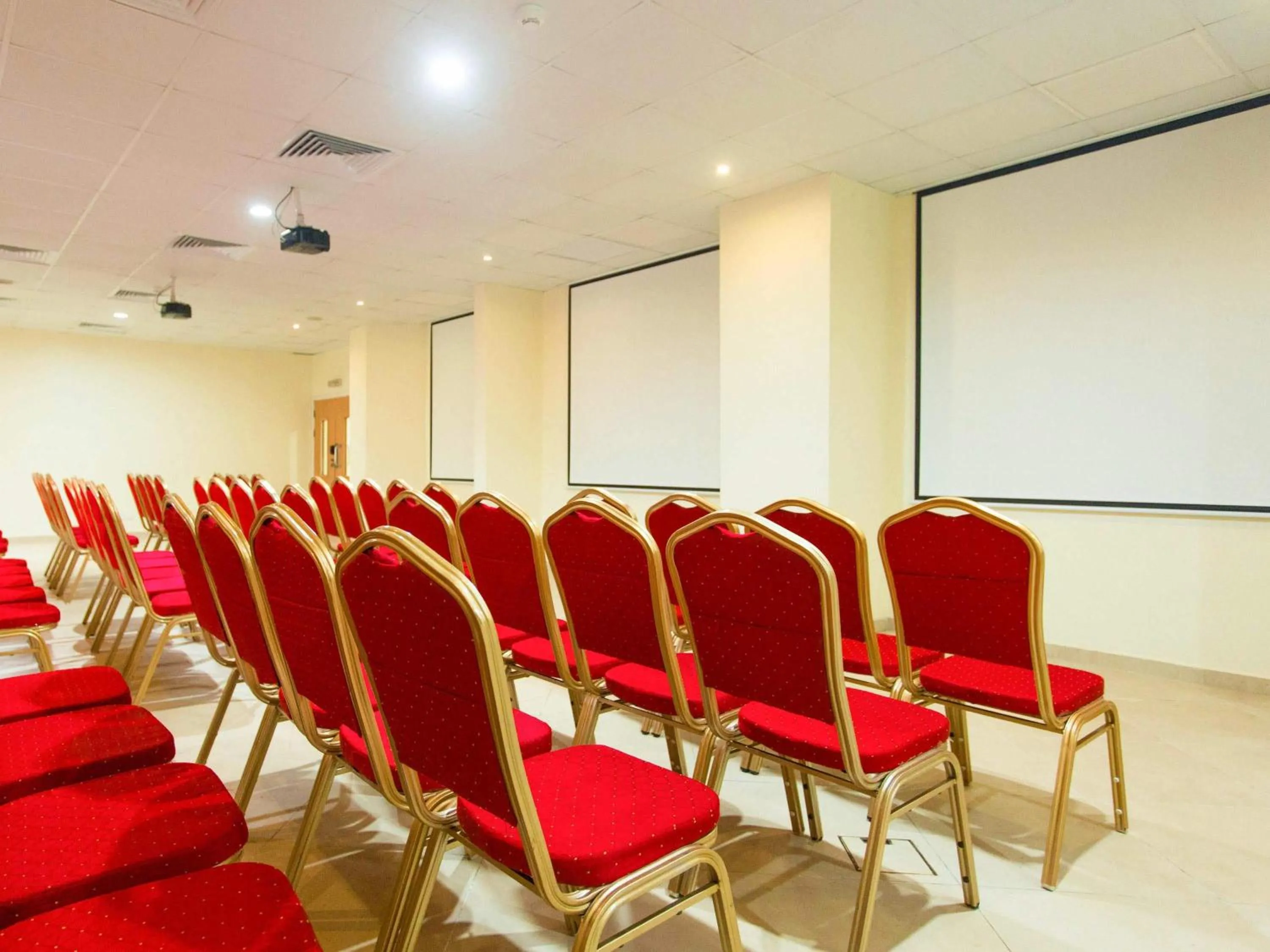 Meeting/conference room in Ibis Lagos Airport