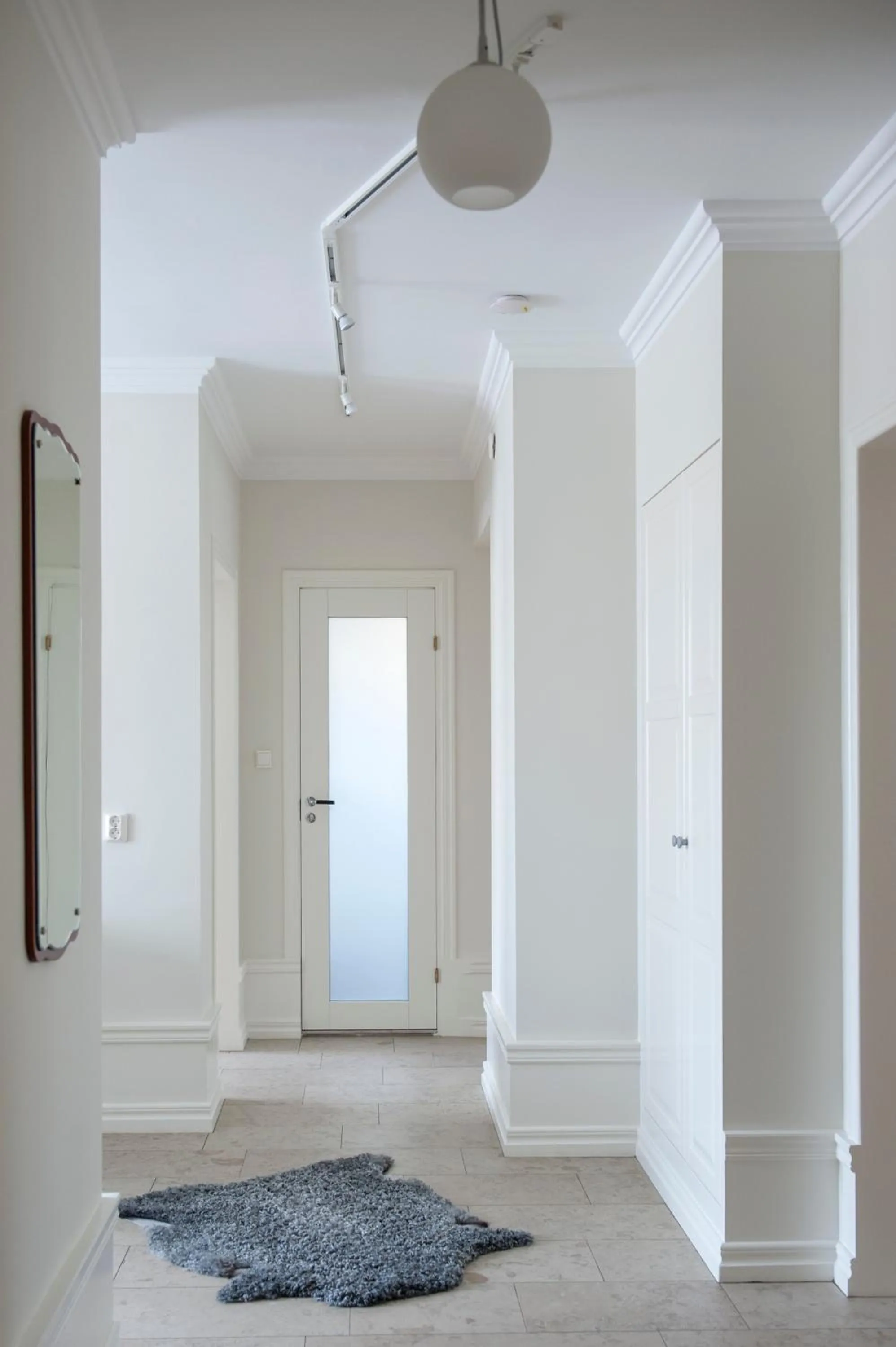 Photo of the whole room in Sköna Hönor Apartments