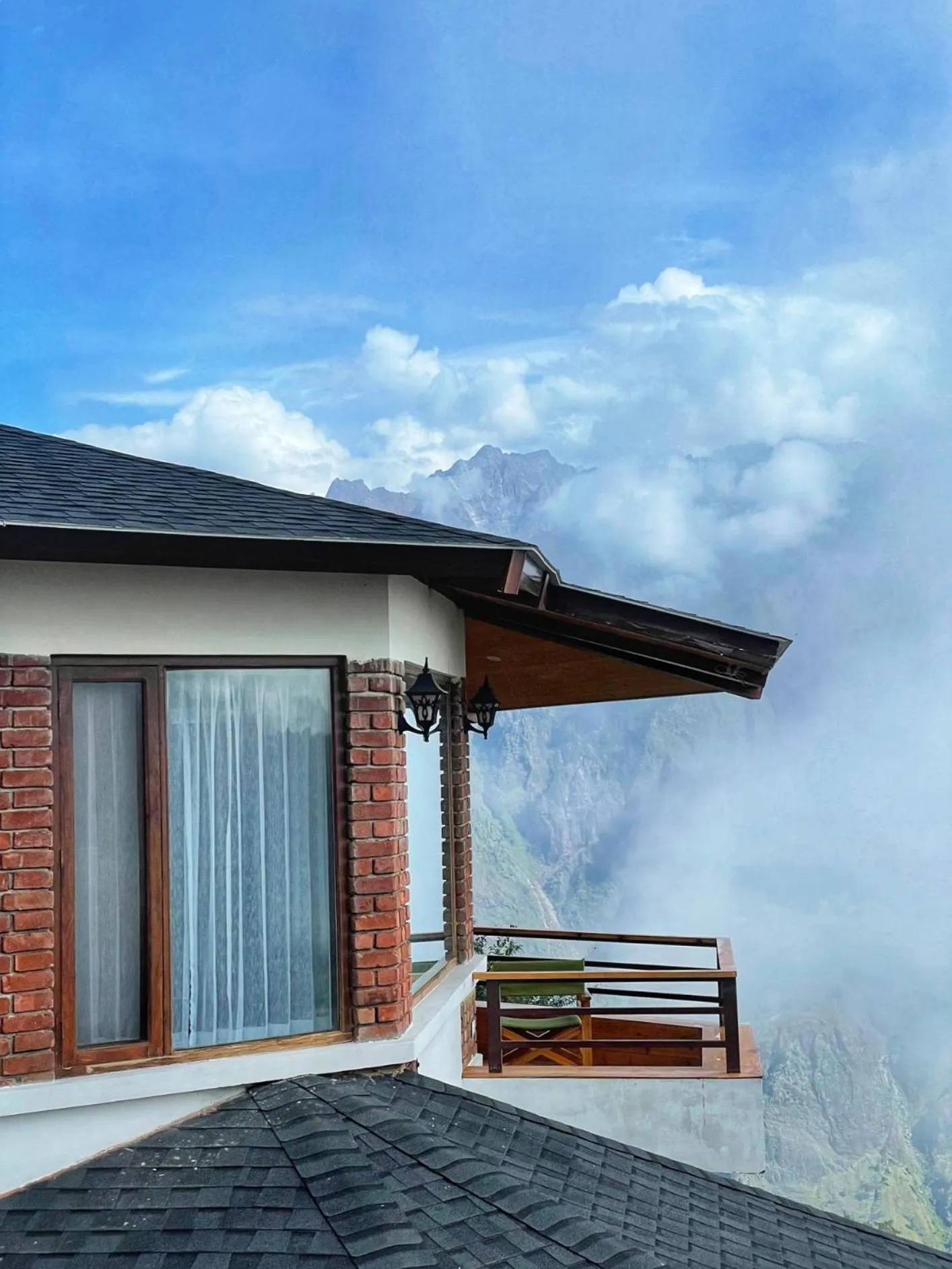 Property building in Casa Himalaya, Auli