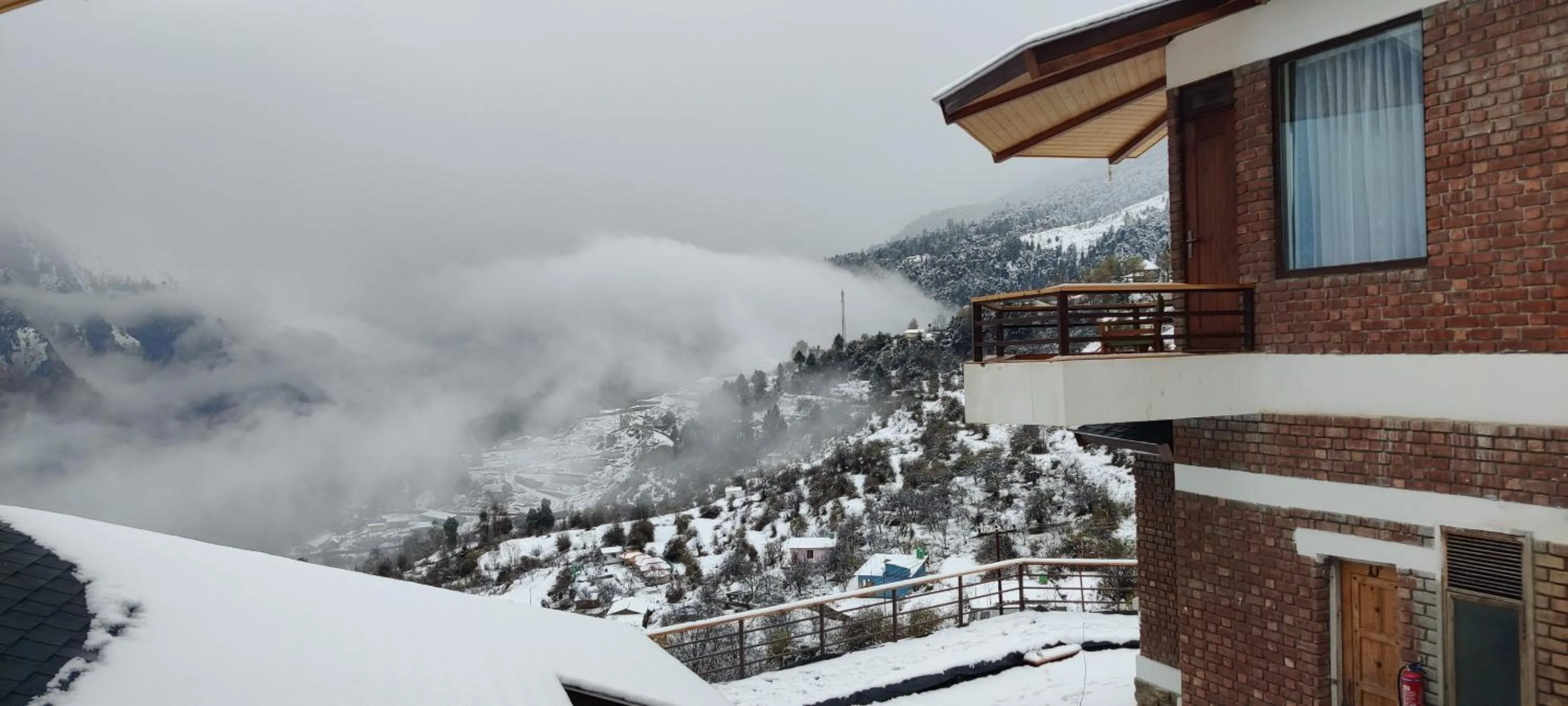 Property building in Casa Himalaya, Auli