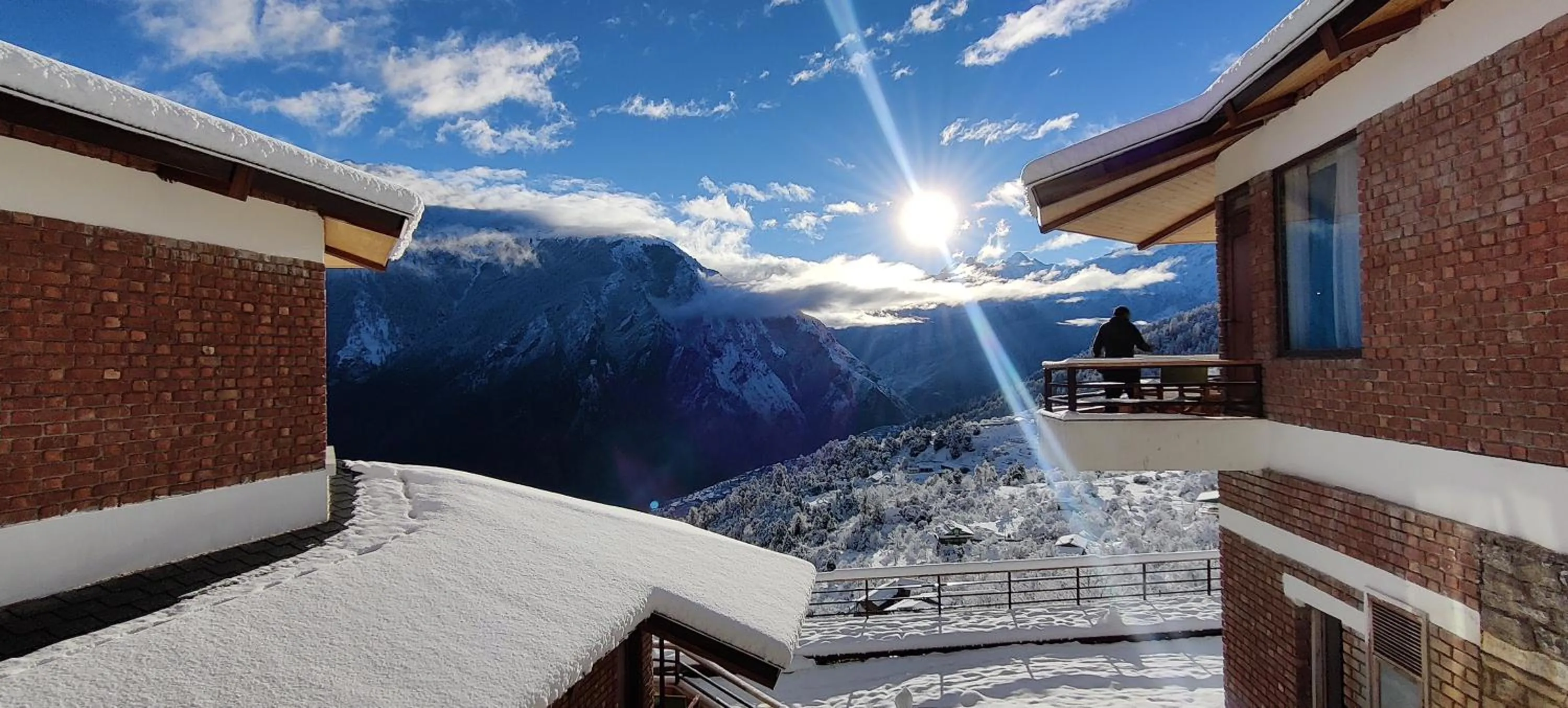 Property building in Casa Himalaya, Auli