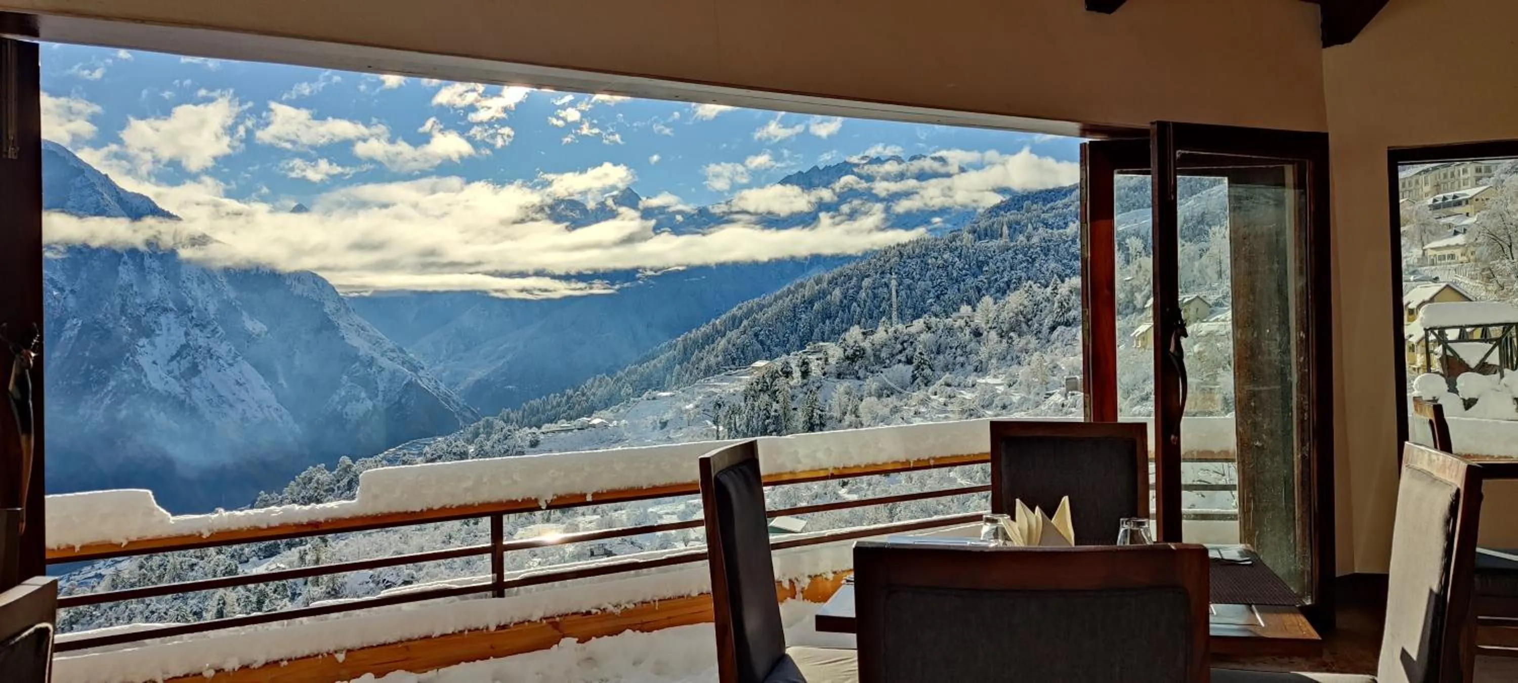 Property building in Casa Himalaya, Auli