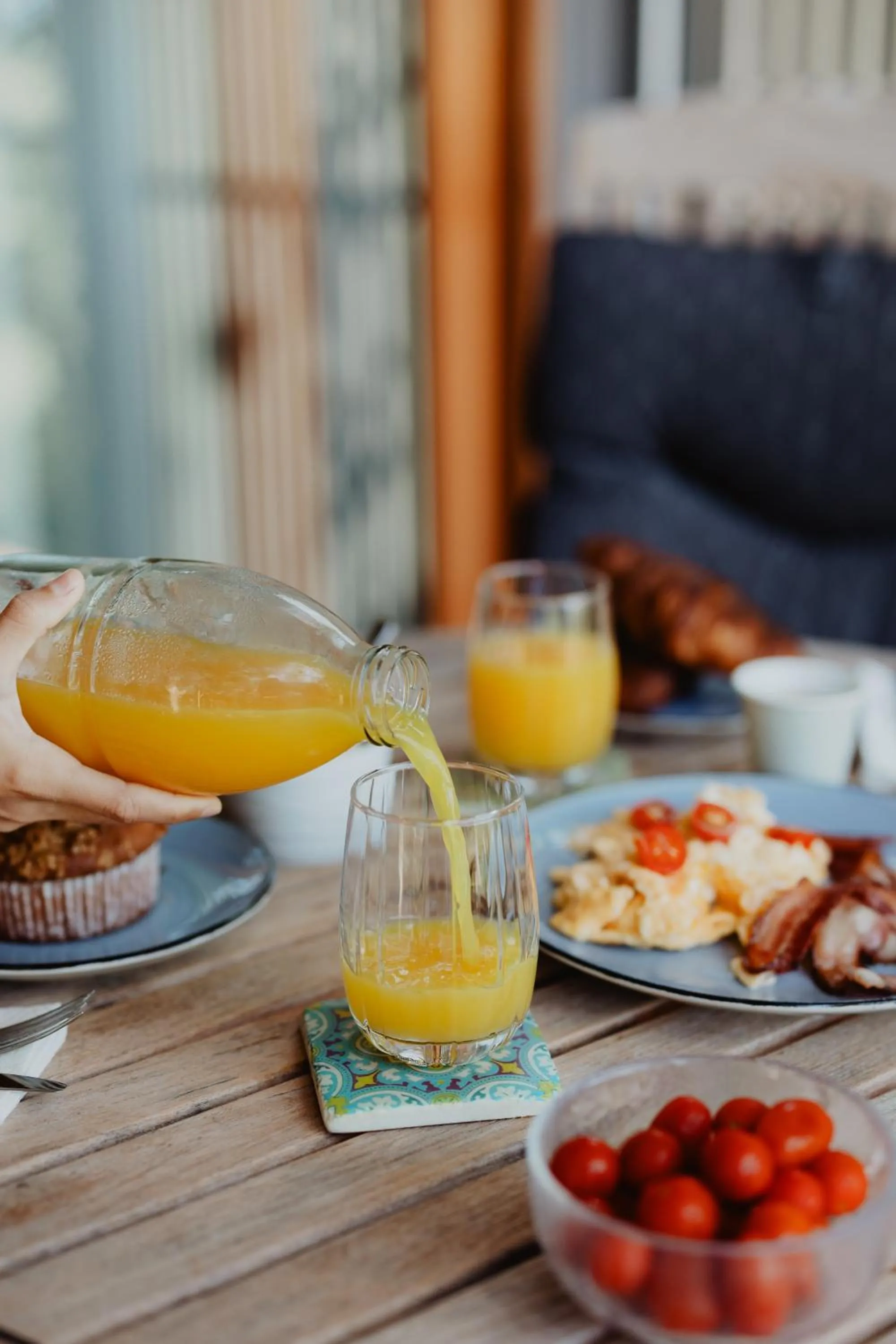 Food and drinks in Taman Sari Sunshine Coast Romantic Pet-Friendly Hinterland Retreat