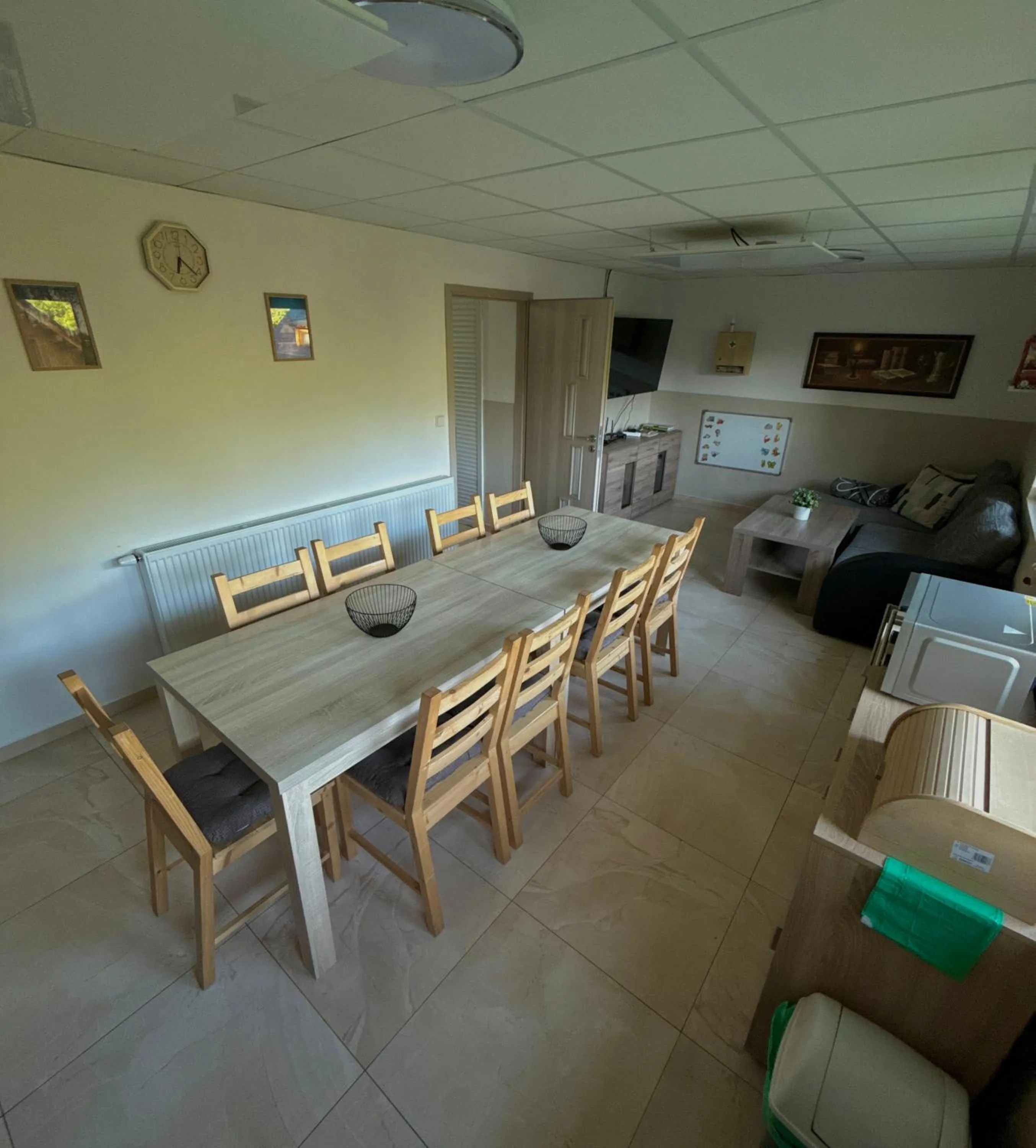 Communal lounge/ TV room in Chata U dědka