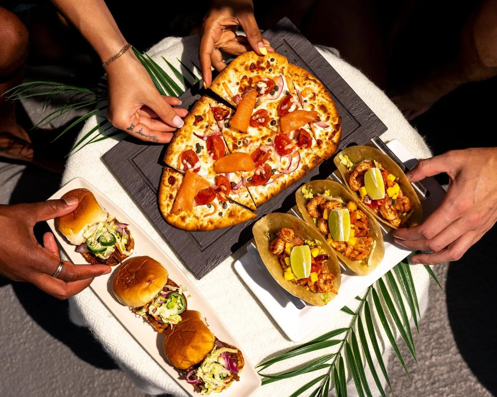 Swimming pool in The Fontaine