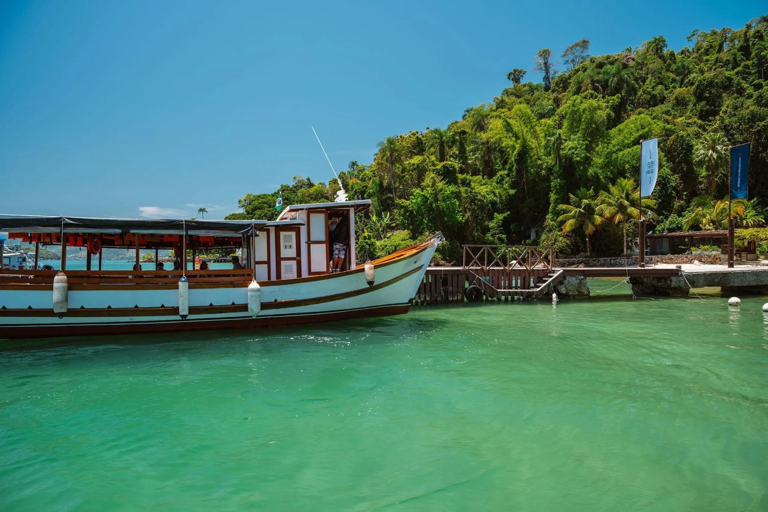 Beach in Angra Beach Hotel