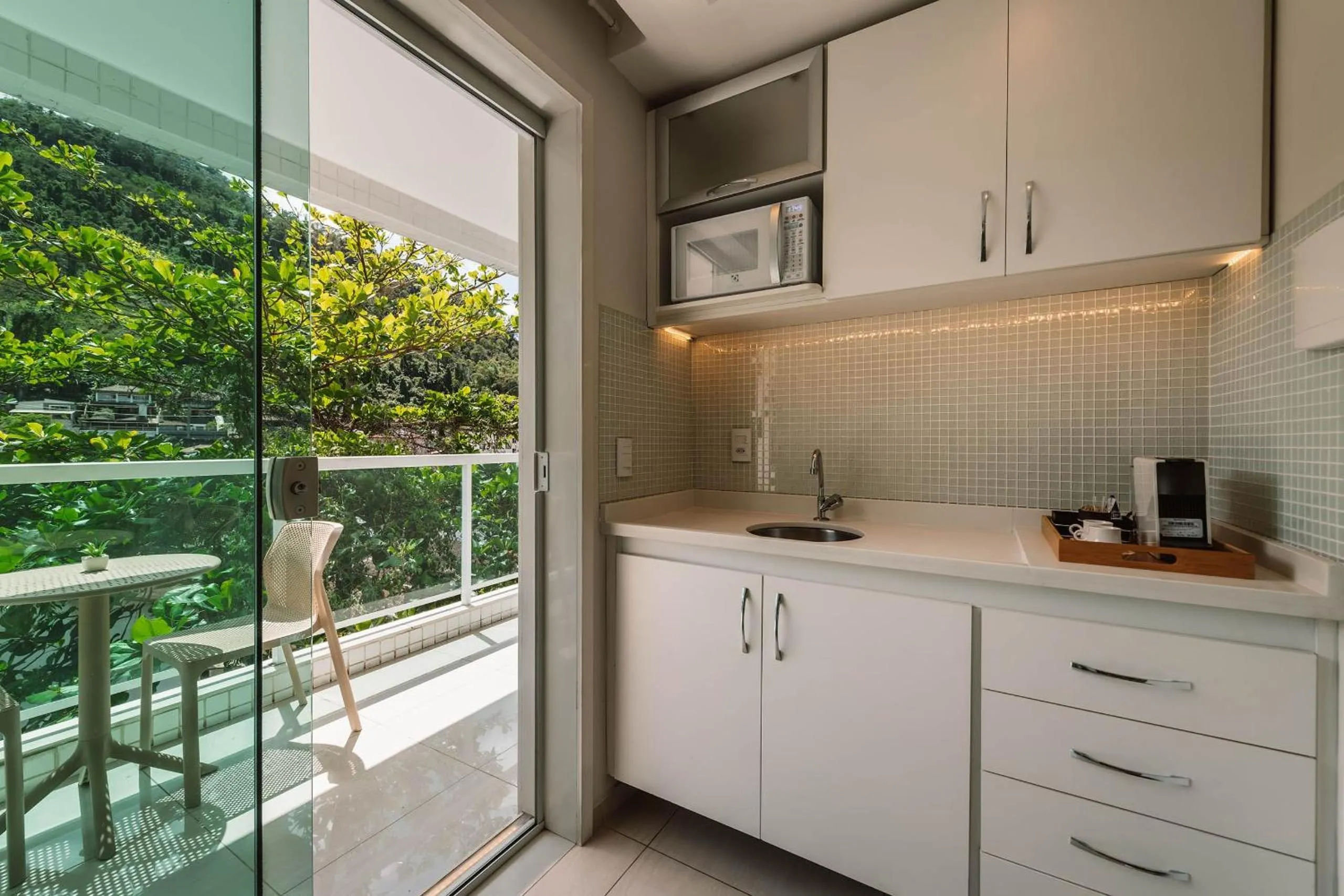 Kitchen or kitchenette in Angra Beach Hotel