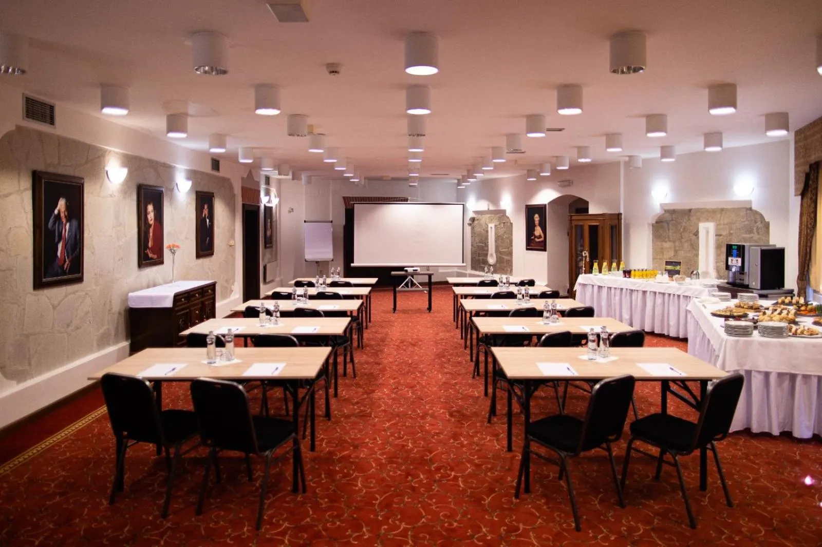 Restaurant/places to eat in Hotel Štekl