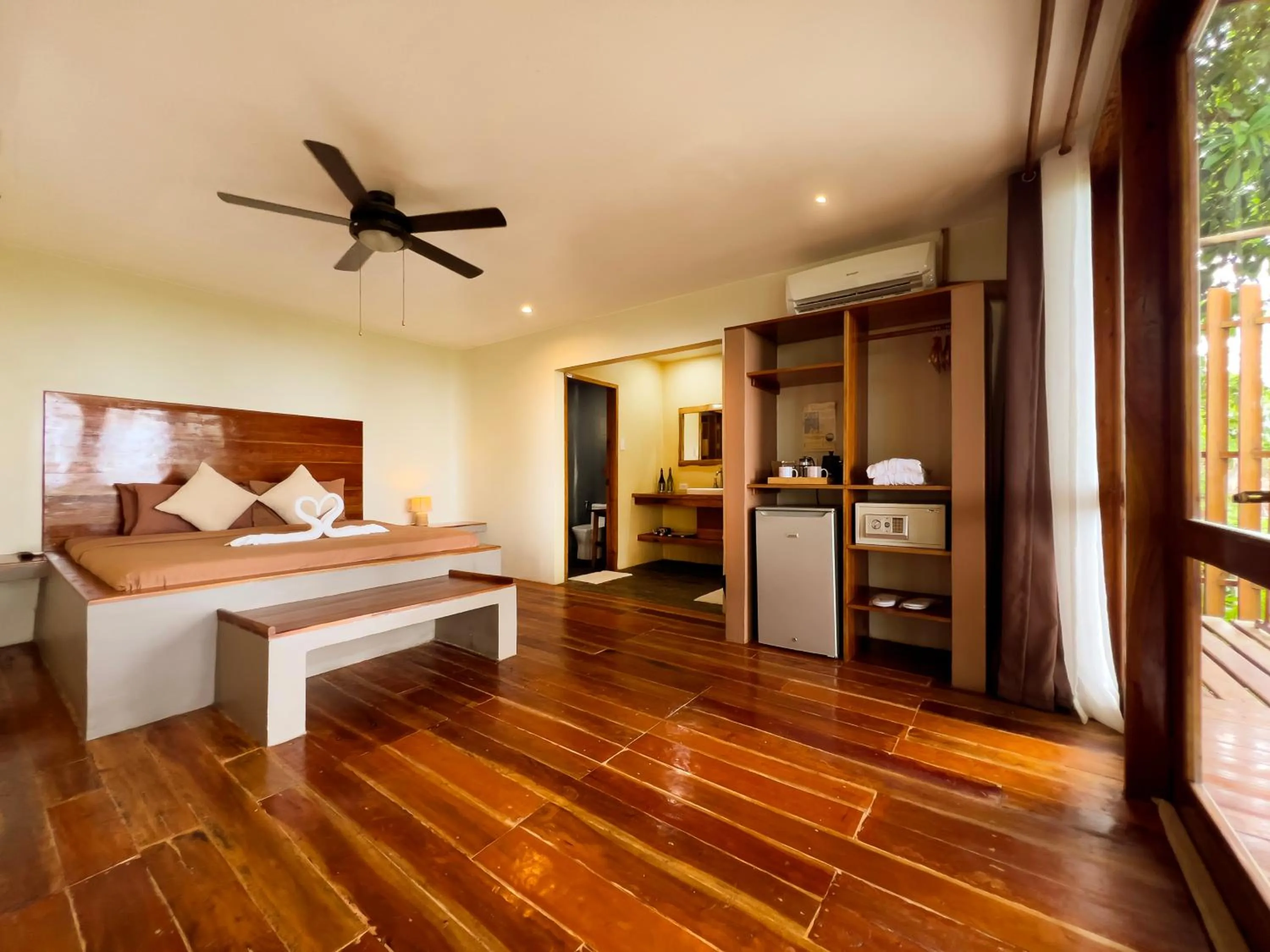 Bedroom, Bed in Nakabalo Guesthouse & Restaurant