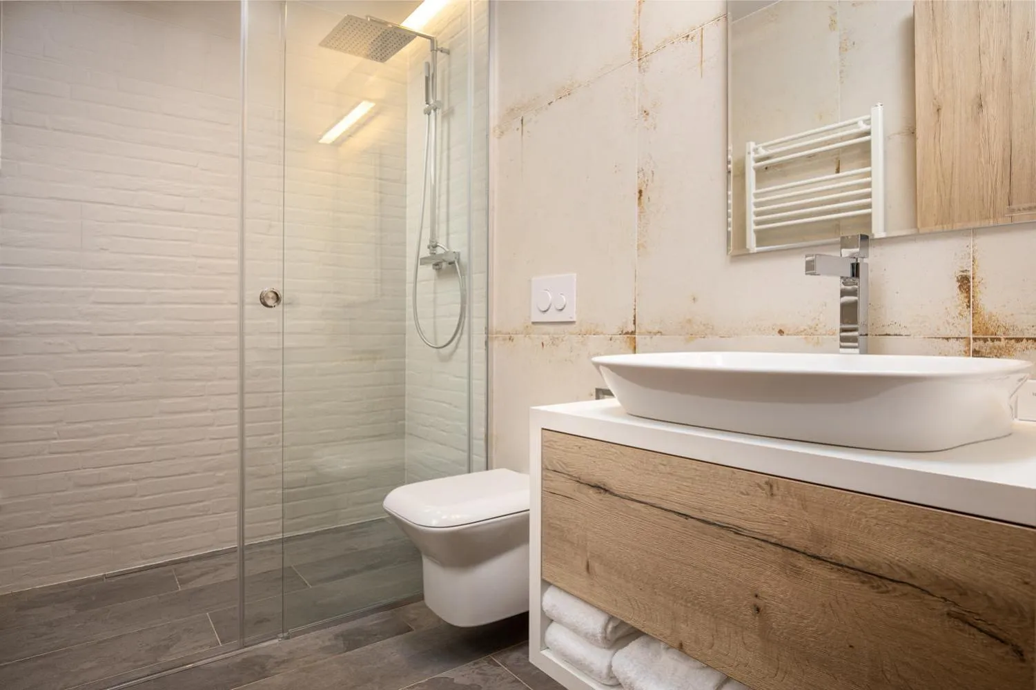 Shower in The Alley by Kanopian