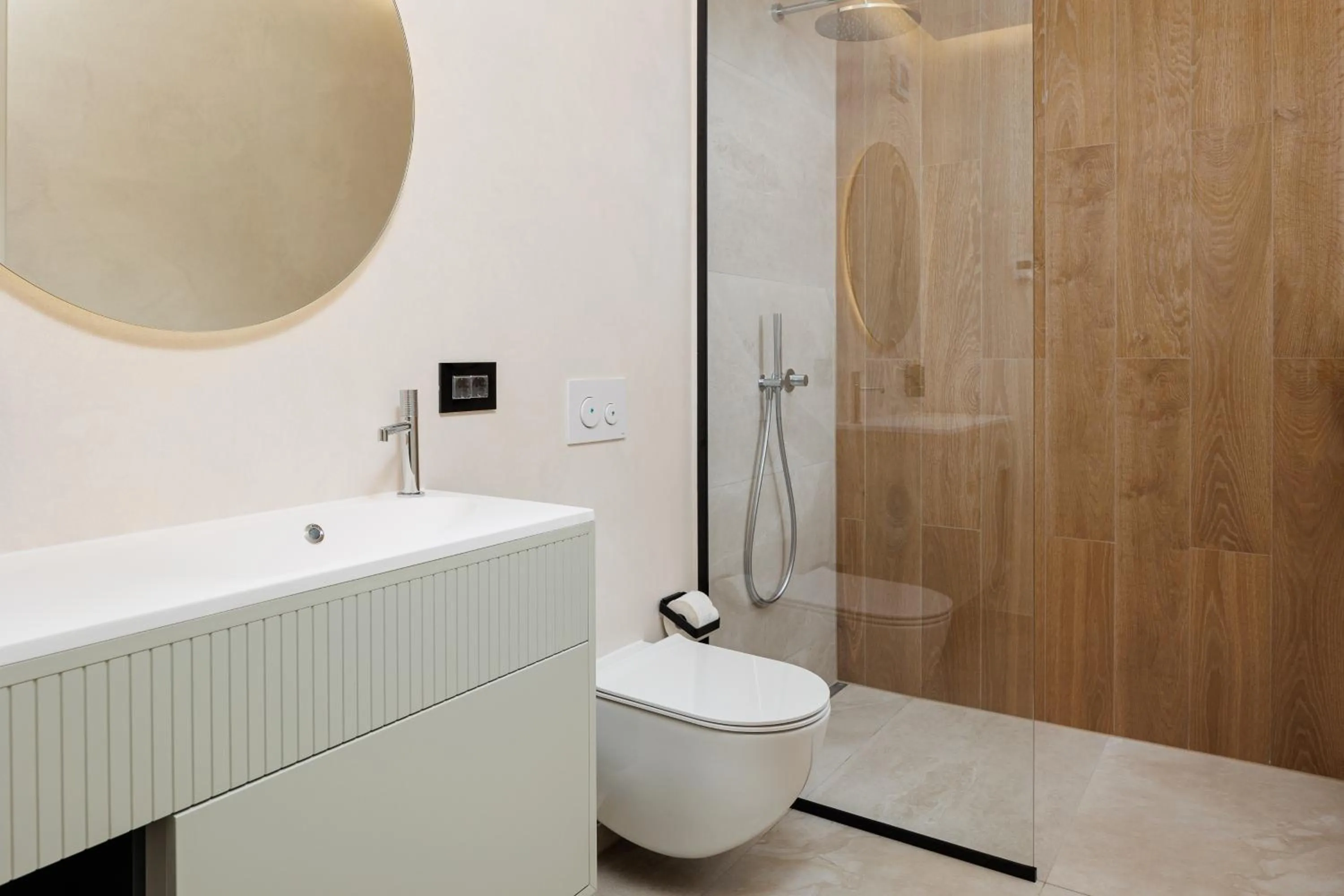 Shower in The Alley by Kanopian