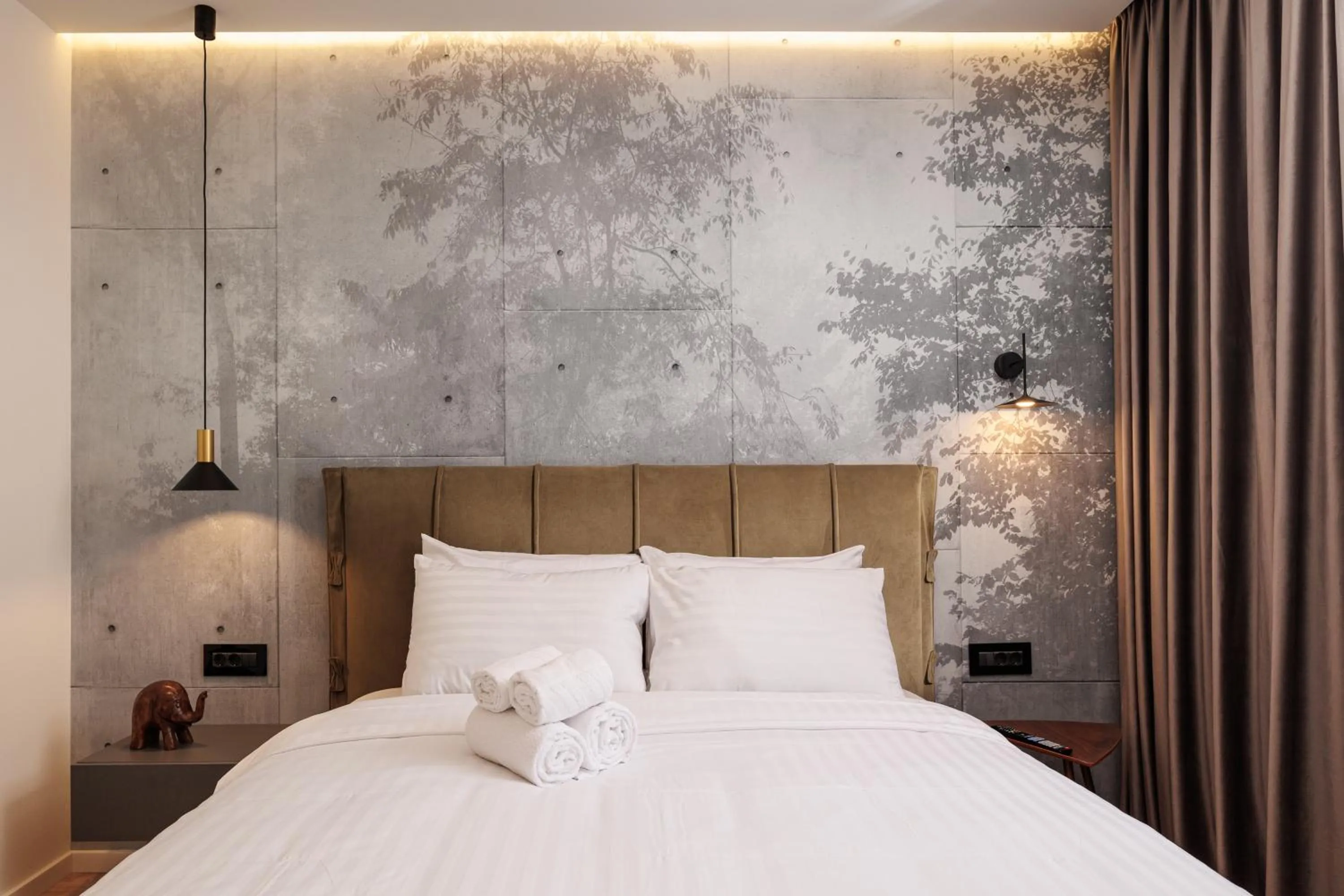 Bed in The Alley by Kanopian