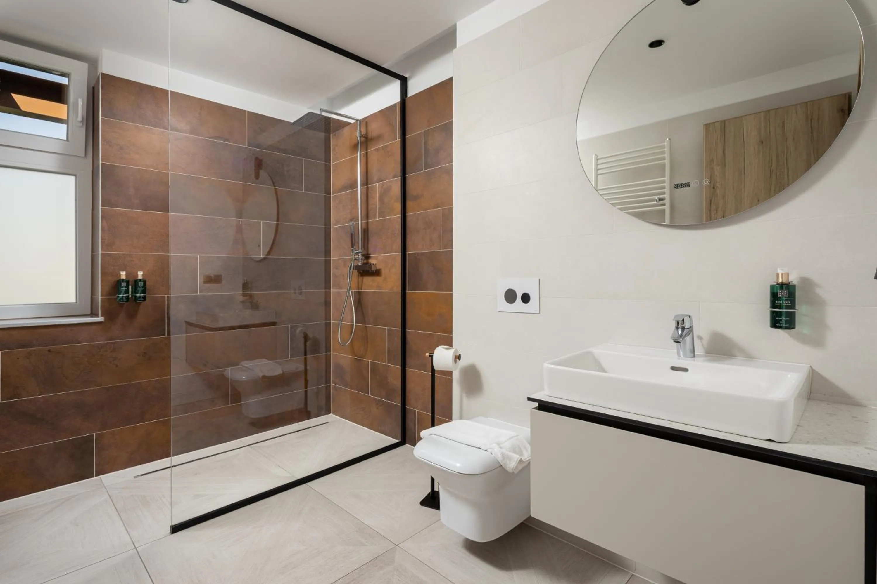 The Alley by Kanopian