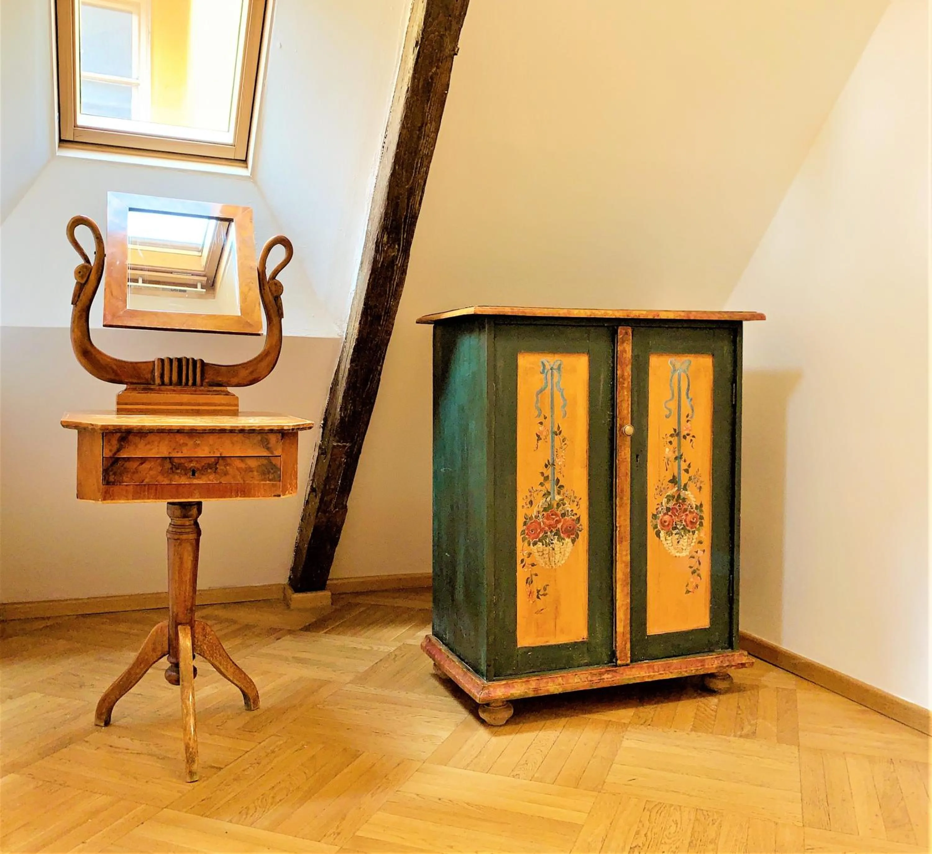 Communal lounge/ TV room in Small Luxury Palace Residence