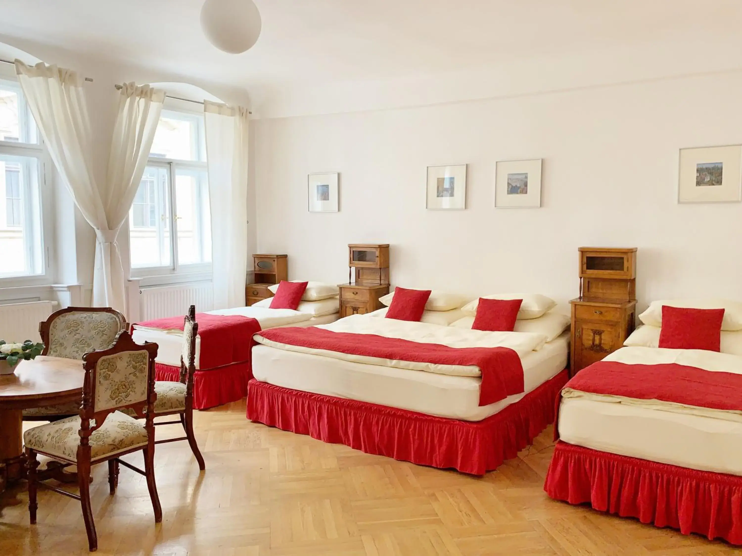 Family Apartment in Small Luxury Palace Residence Family Apartment in Small Luxury Palace Residence