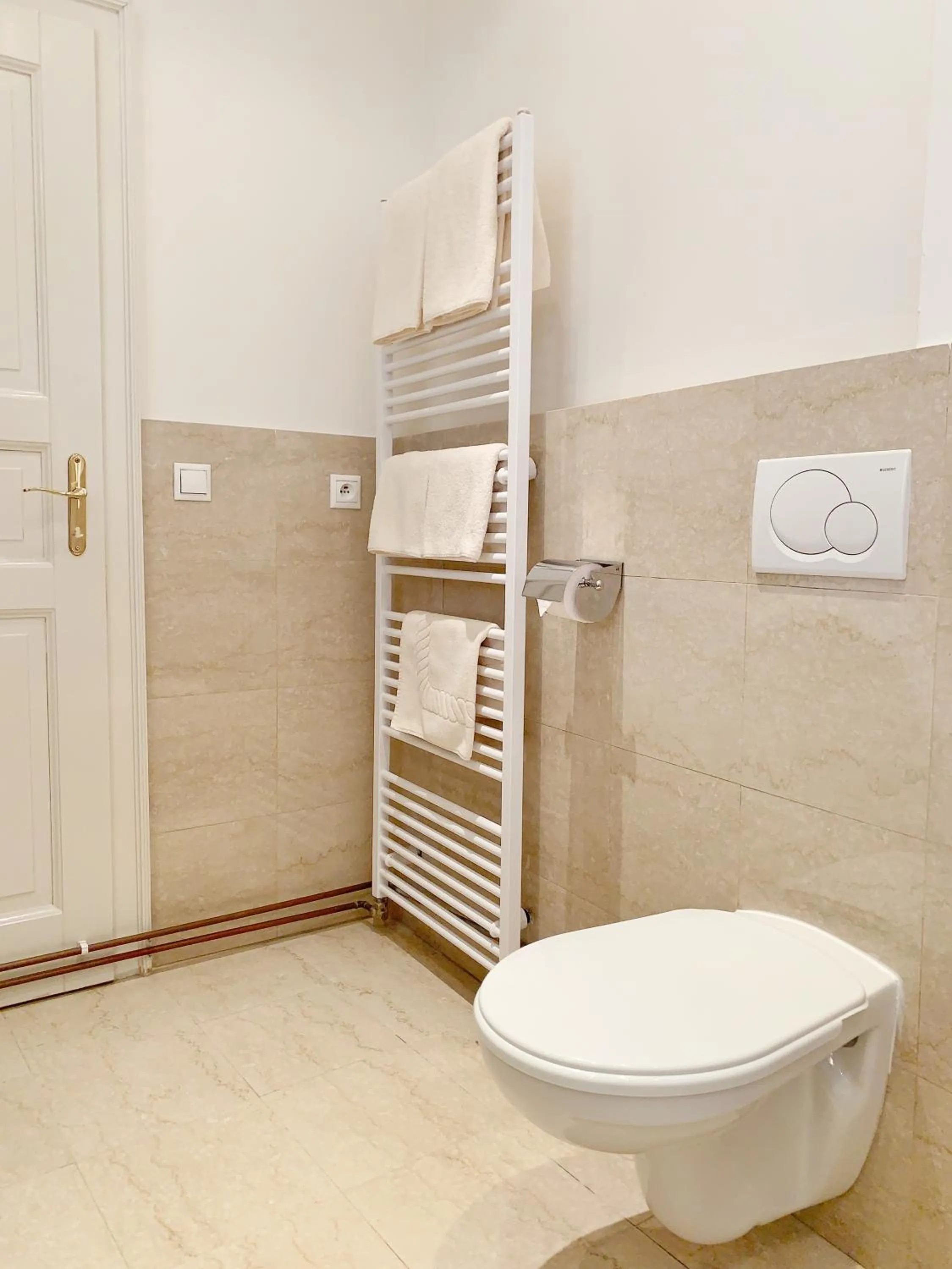 Toilet in Small Luxury Palace Residence