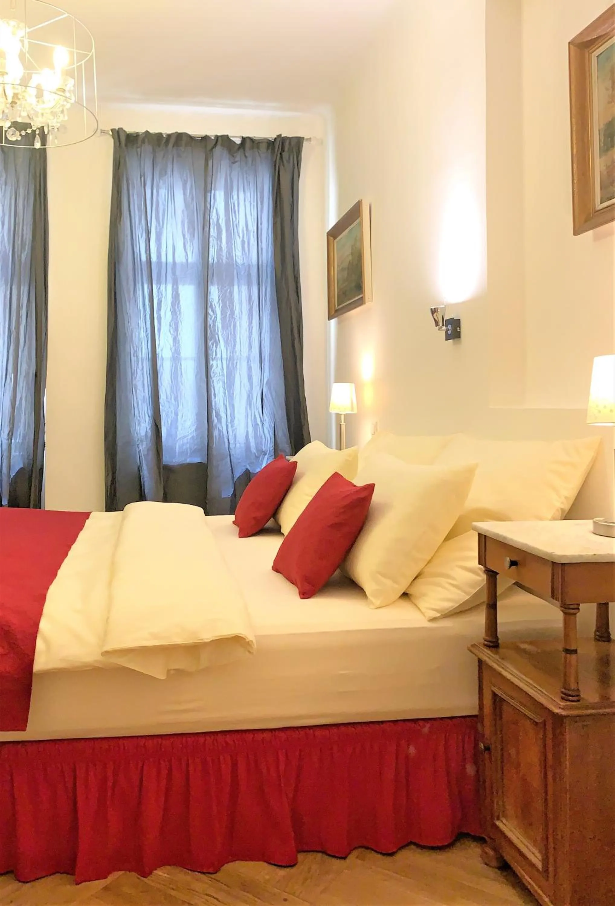 Bedroom, Bed in Small Luxury Palace Residence