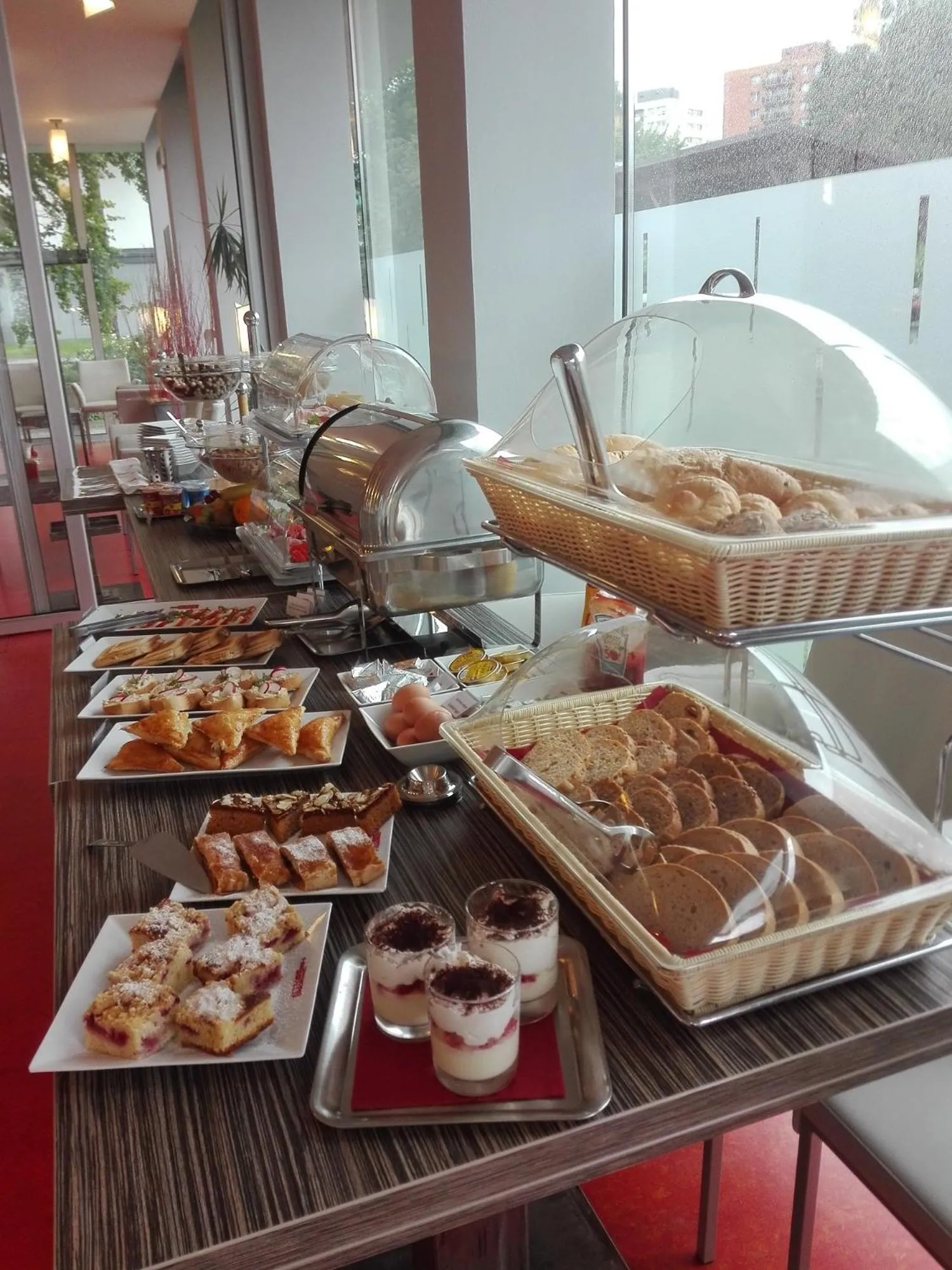 Buffet breakfast in Hotel Olympia