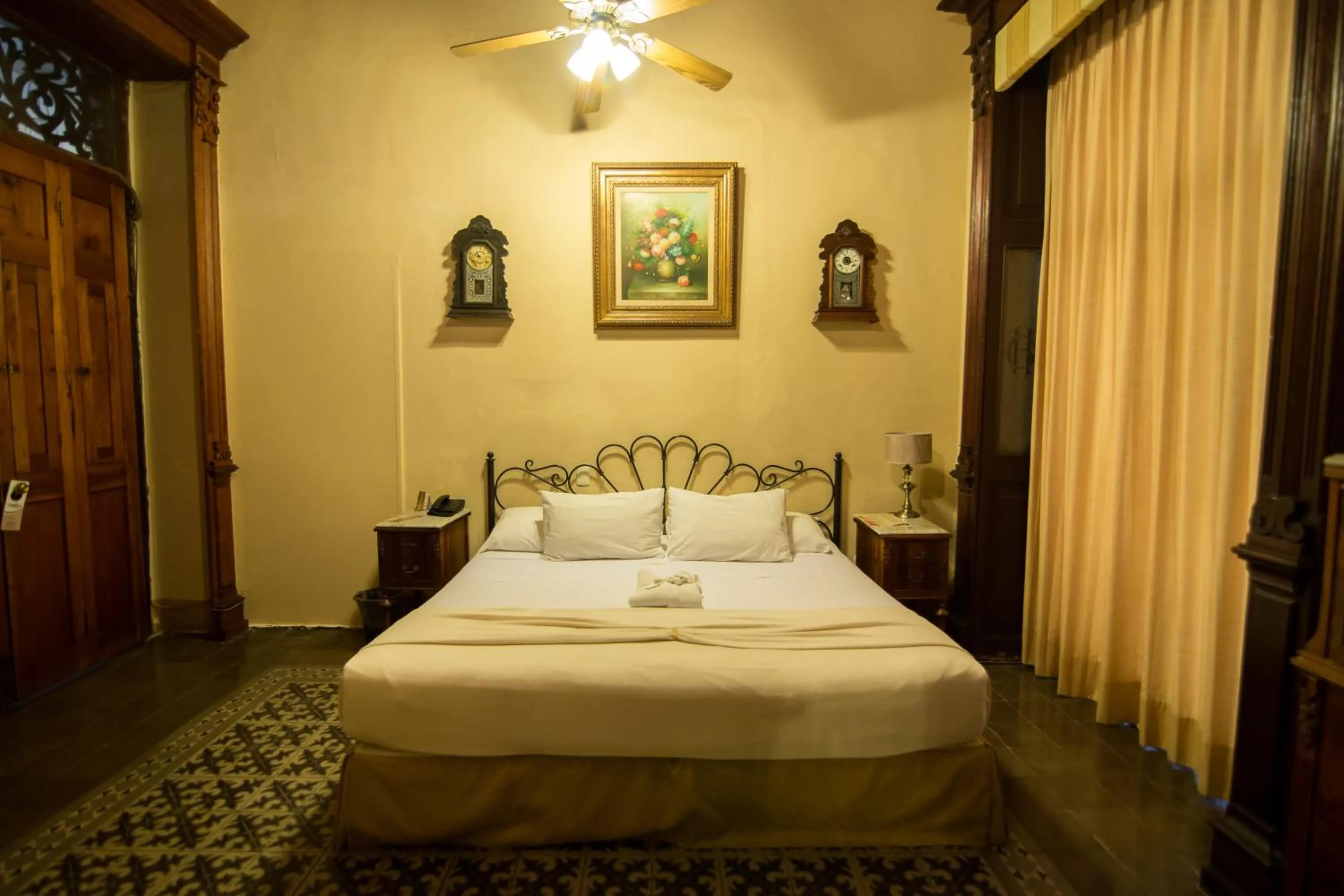 Bed in El Gran Hotel