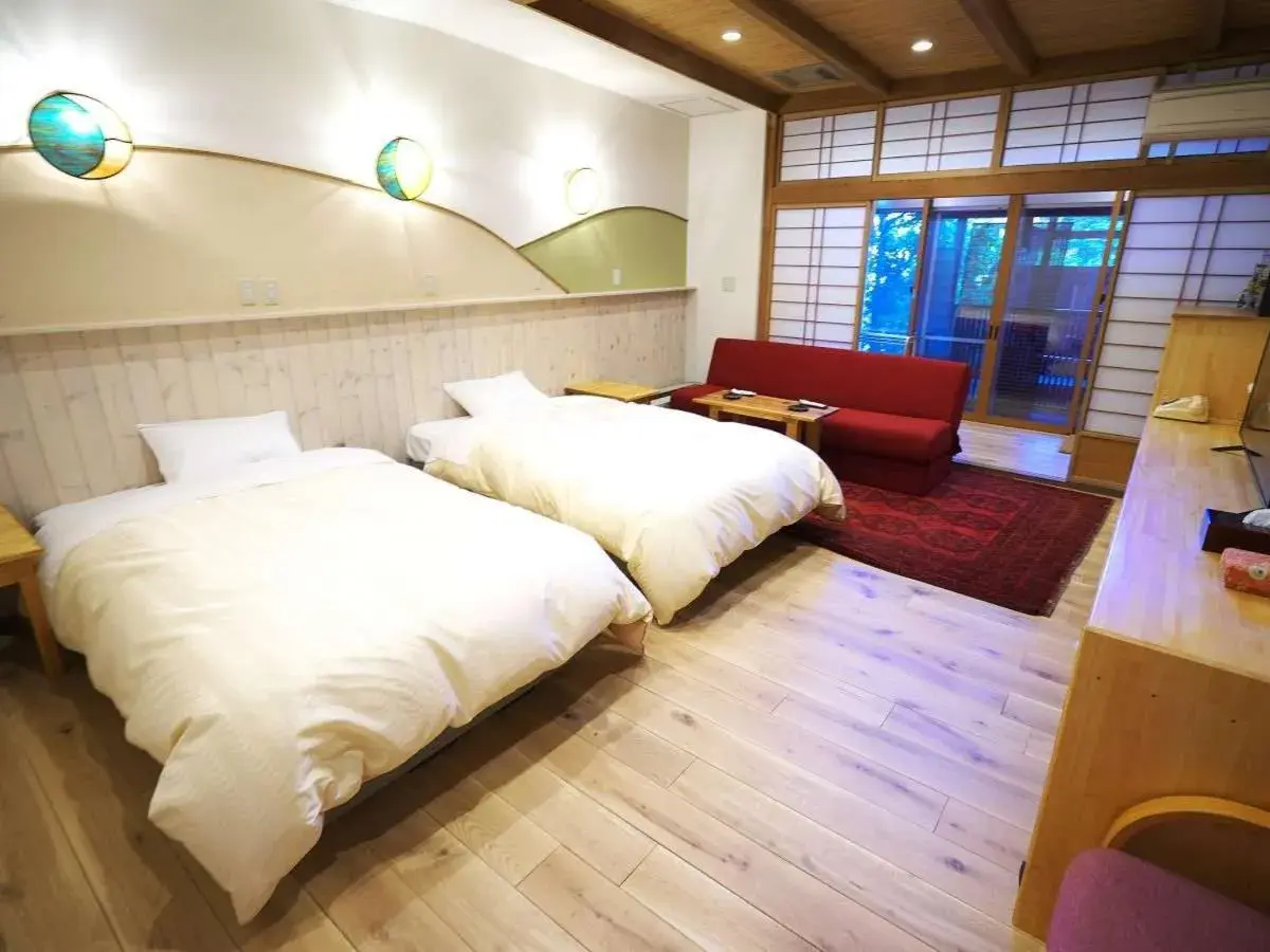 Twin Room with Private Bathroom in Kamiyamada Hotel Twin Room with Private Bathroom in Kamiyamada Hotel