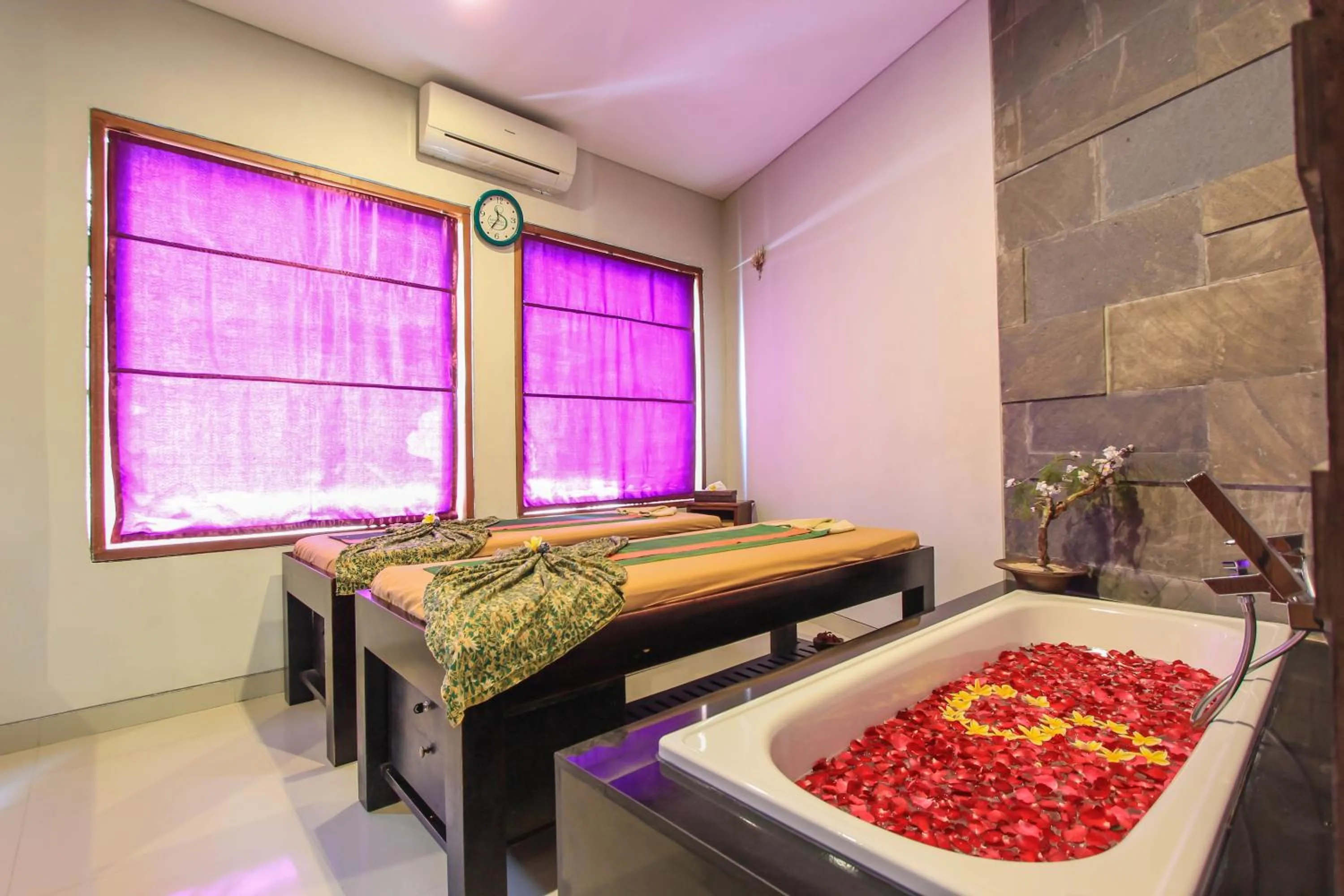 Massage in Samaja Villas Seminyak