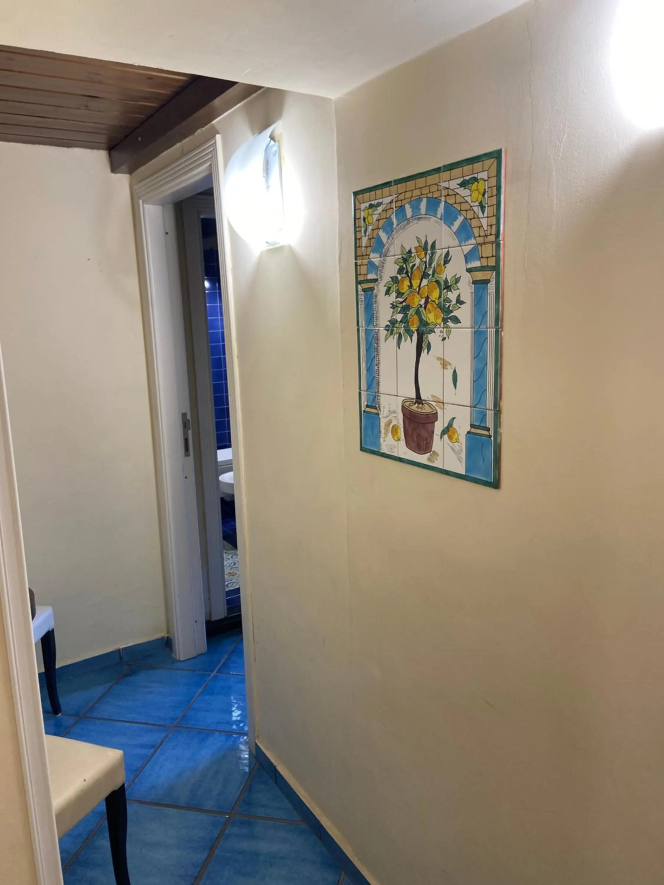 Communal lounge/ TV room in B&B Riviera